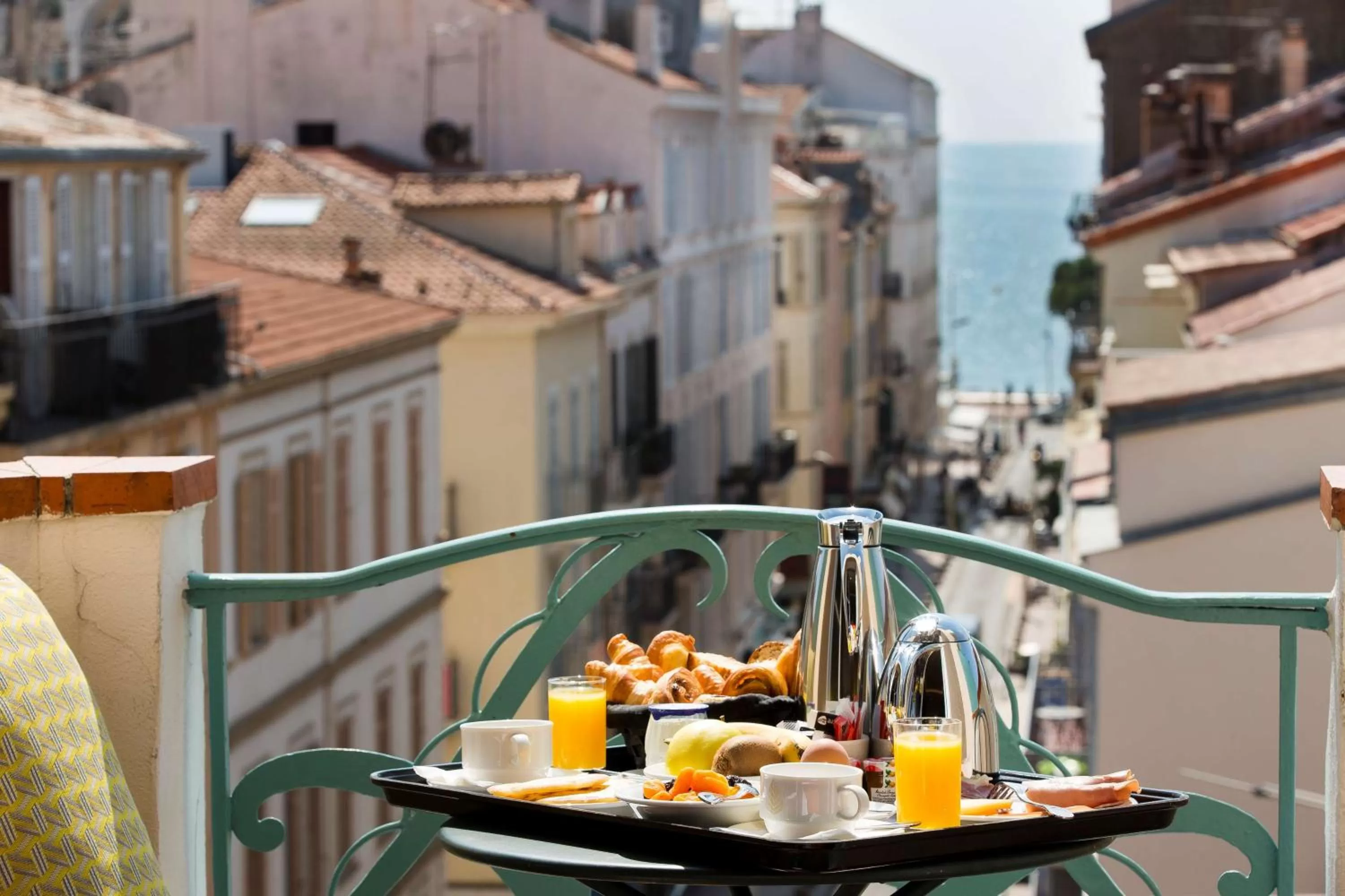 Bedroom in BW Premier Collection Mondial