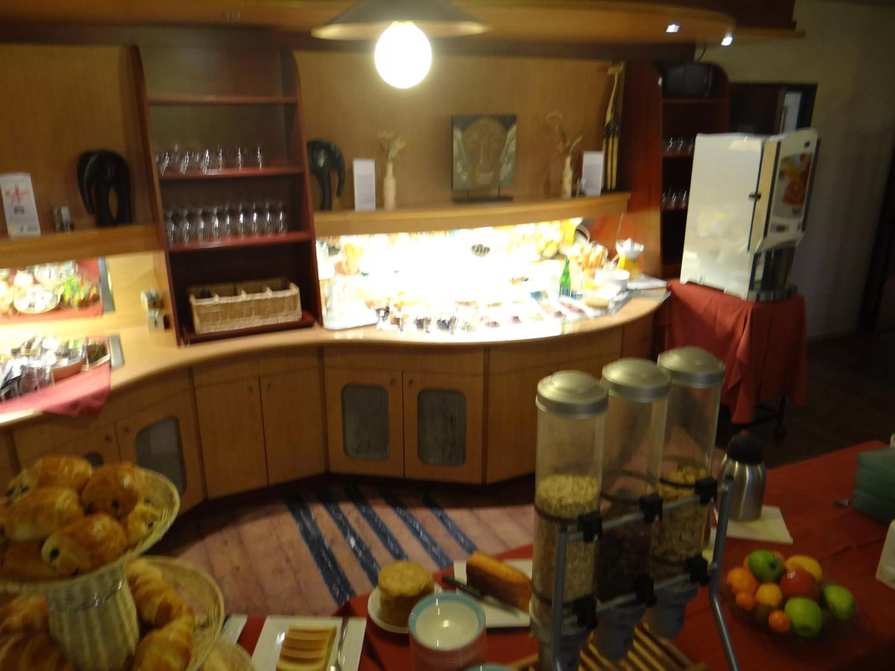 Buffet breakfast in Kyriad Beauvais Sud