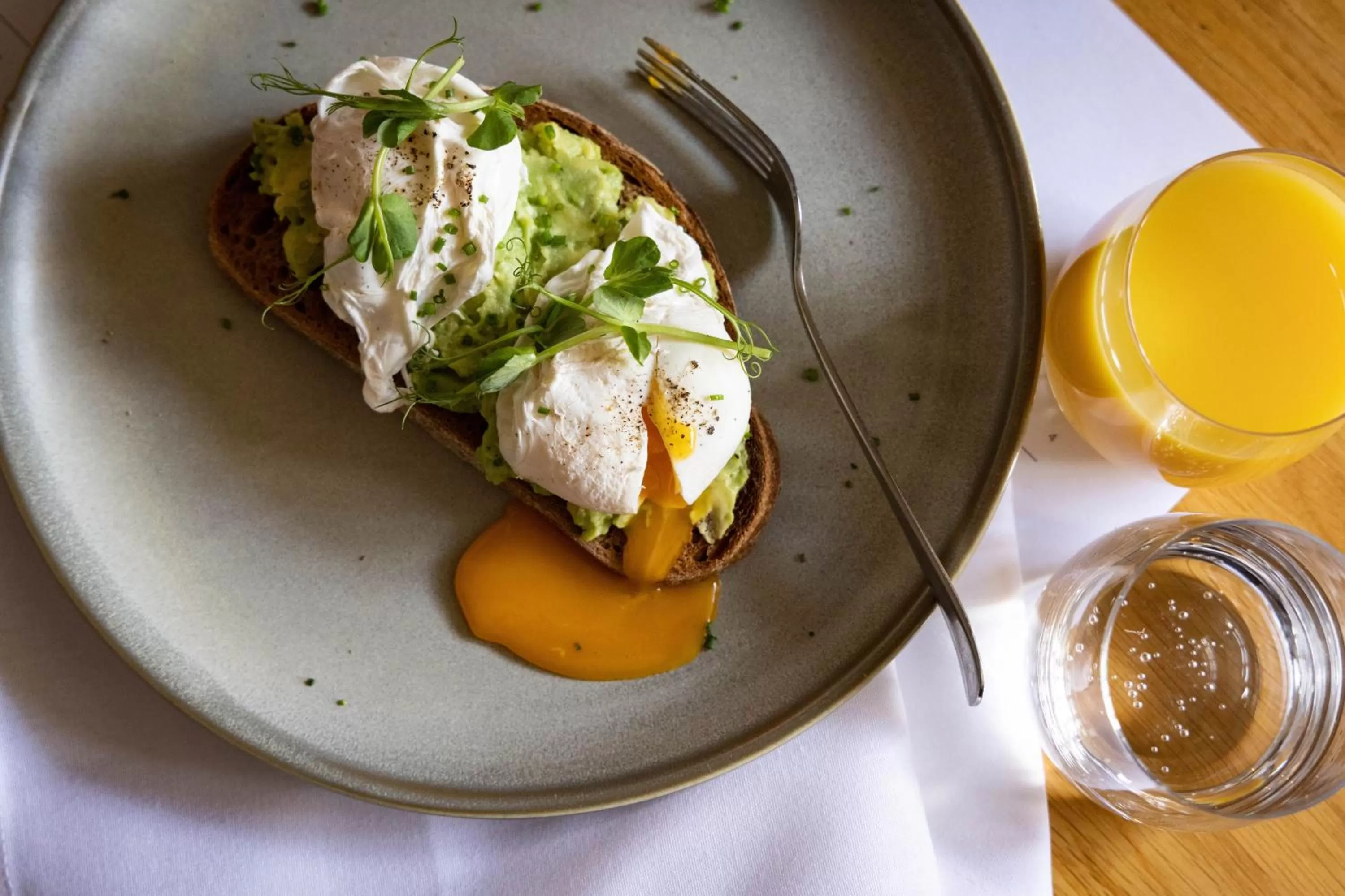 Breakfast in The Bull And Swan