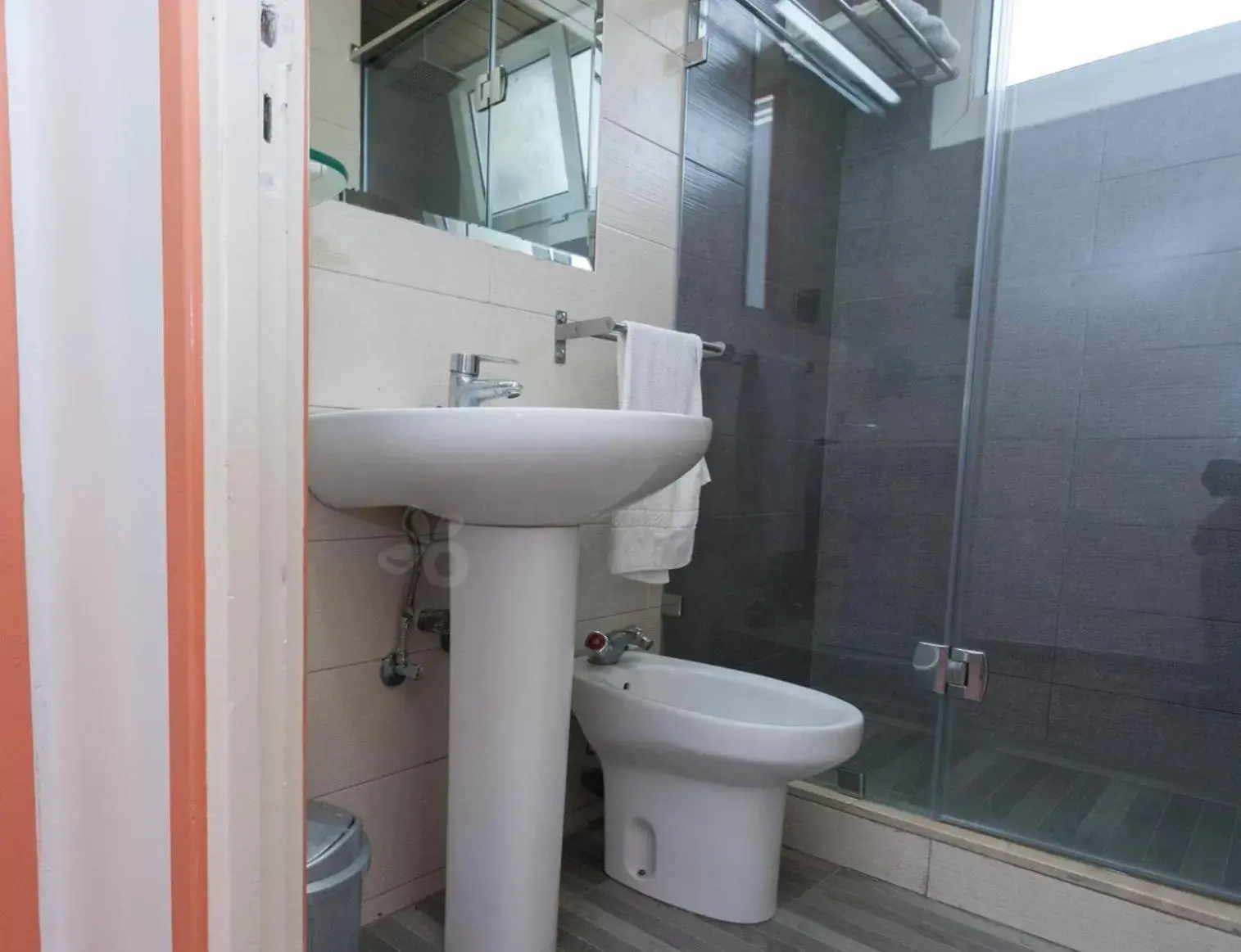 Double or Twin Room in Hôtel Astrid Double or Twin Room in Hôtel Astrid