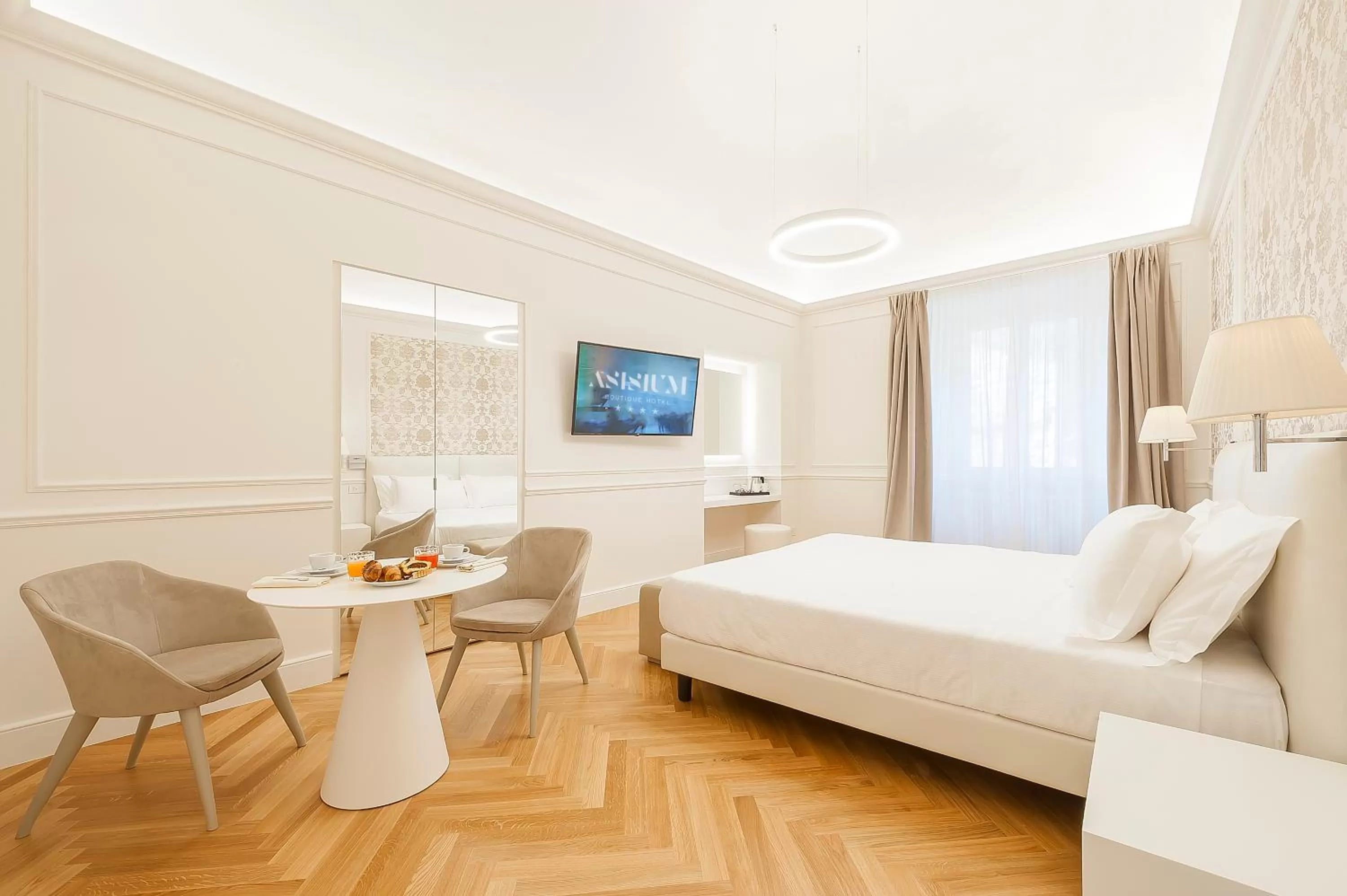 Photo of the whole room, Bed in Asisium Boutique Hotel