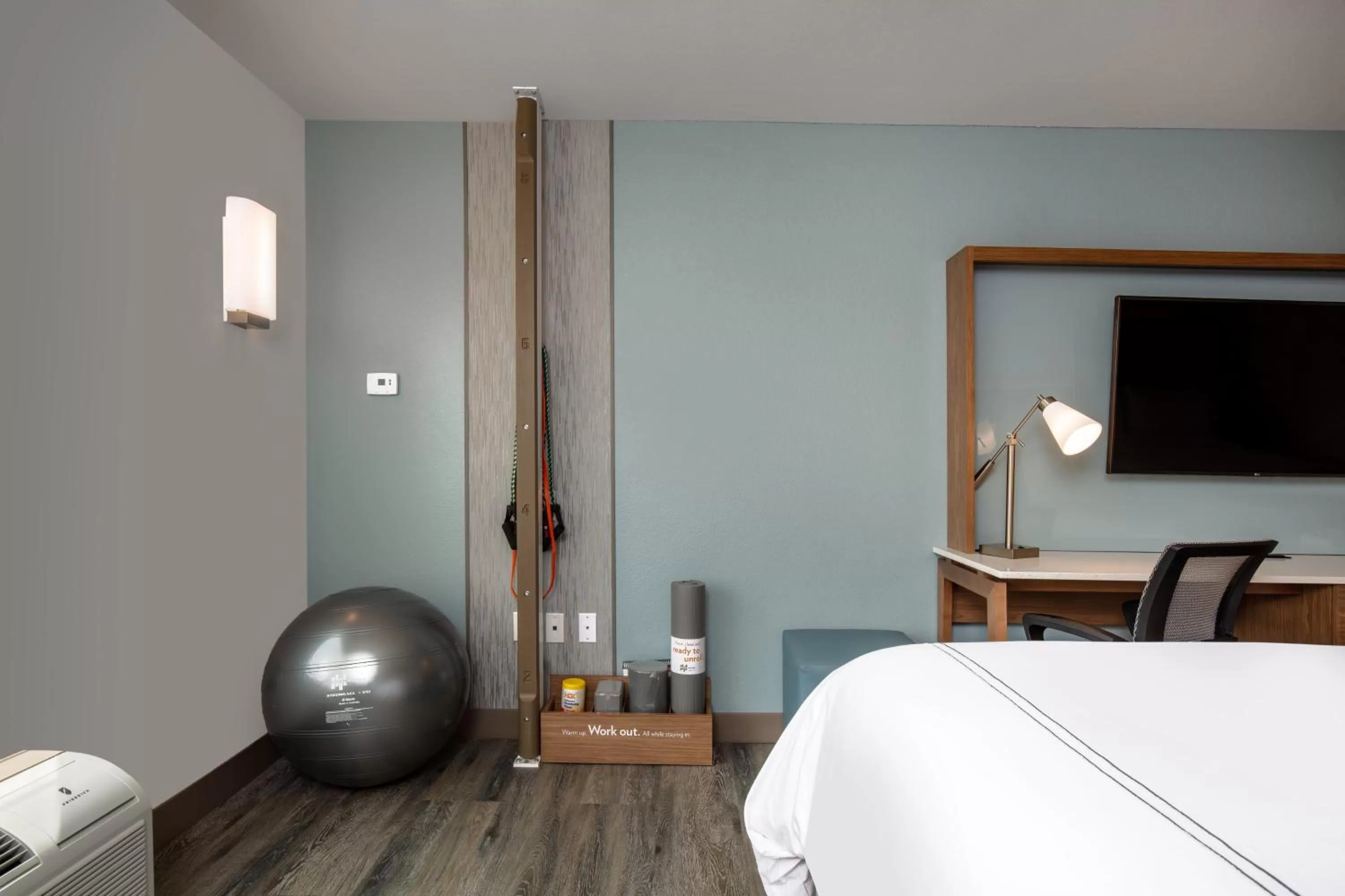 Photo of the whole room, Bed in EVEN Hotels Denver Tech Center-Englewood by IHG