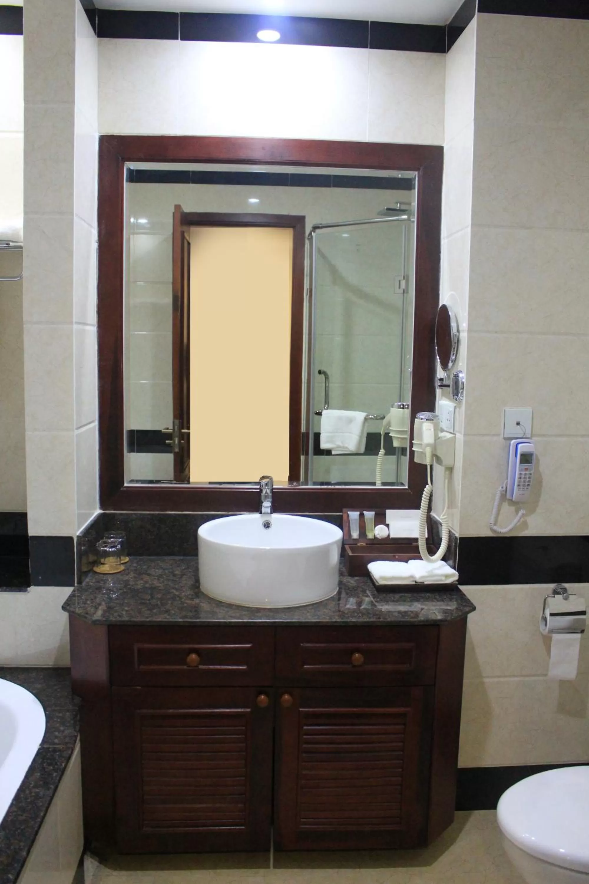 Shower in Phnom Penh Katari Hotel