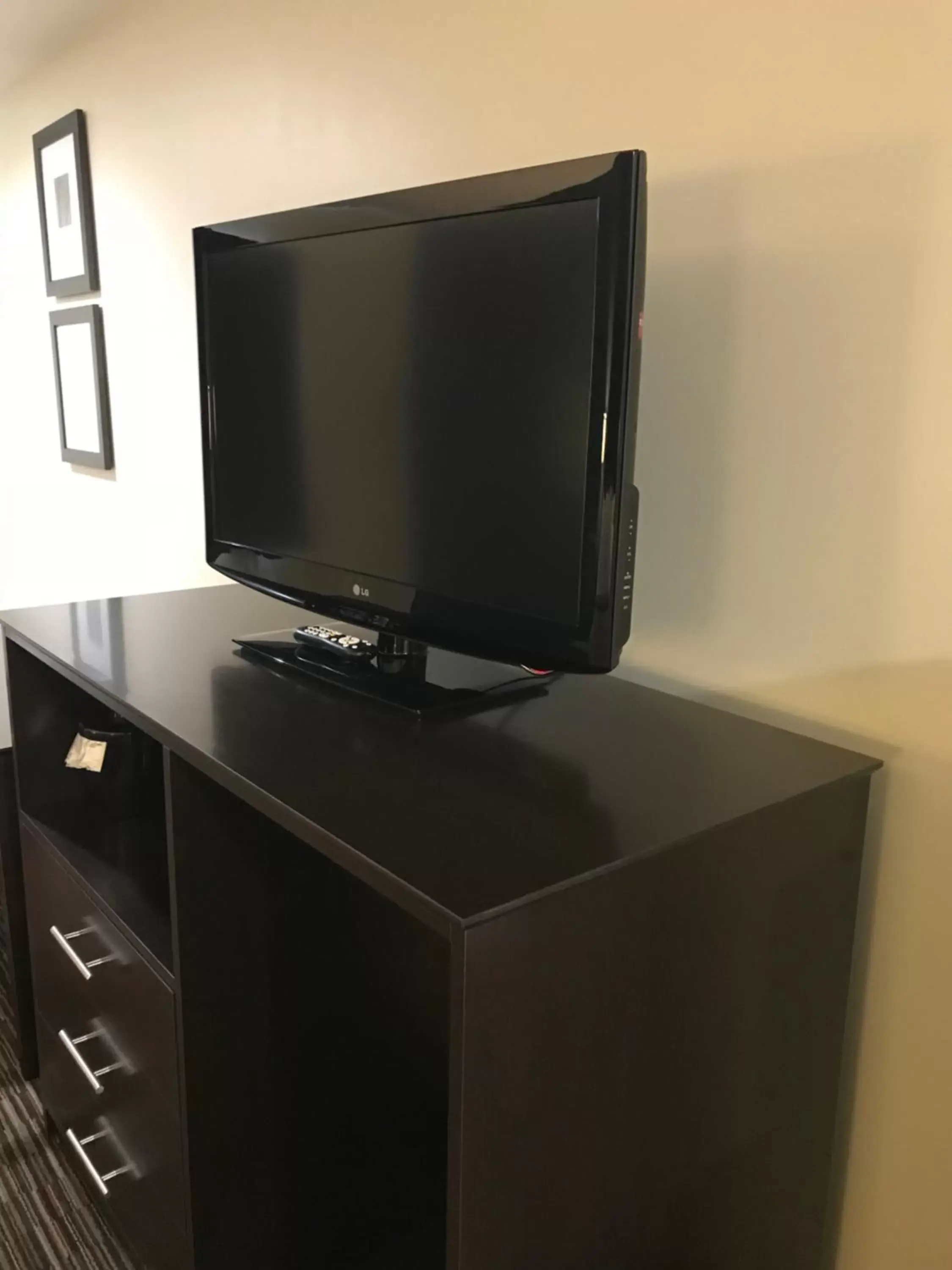 TV/Entertainment Center in AmericInn by Wyndham Jefferson