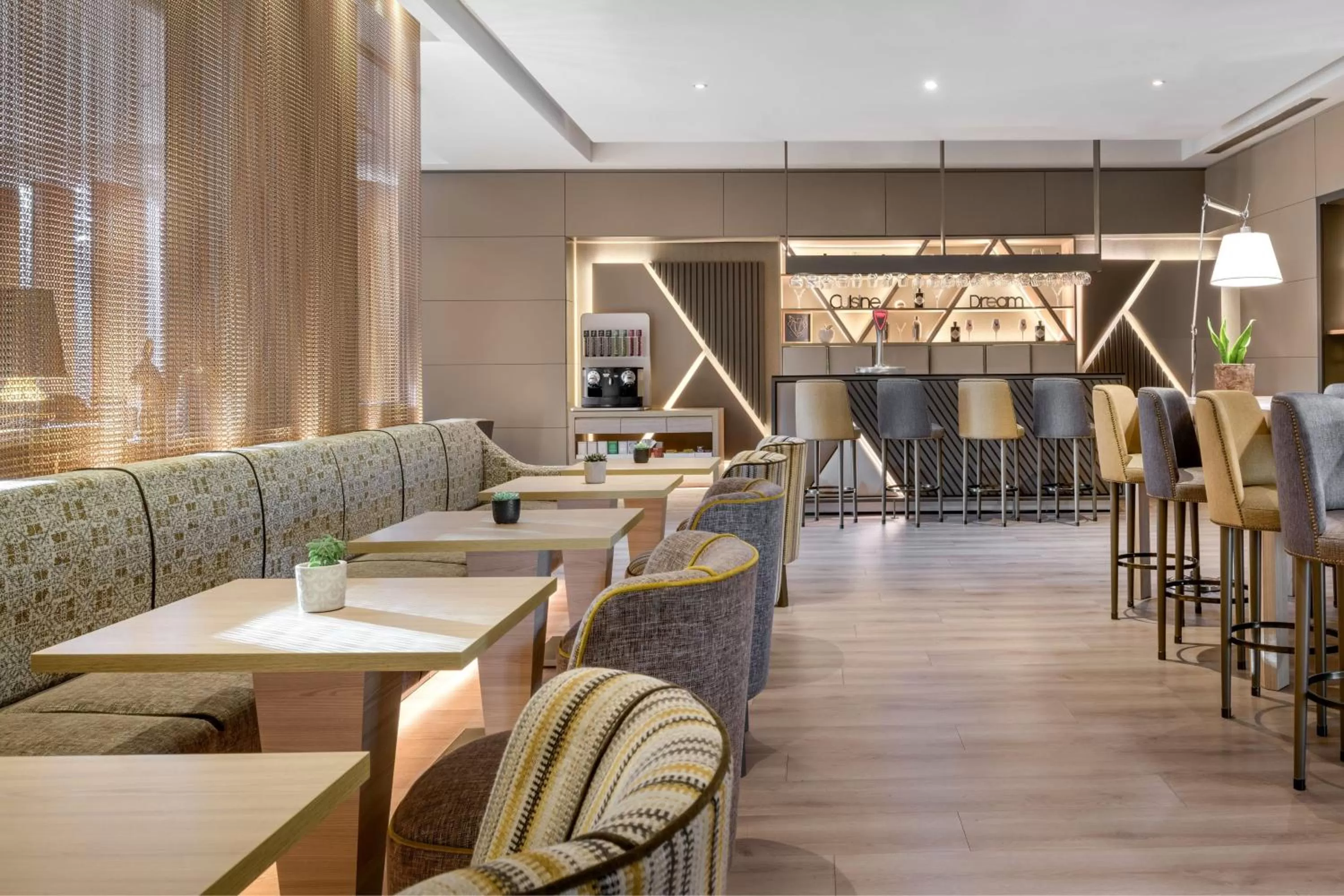 Lounge or bar, Lounge/Bar in AC Hotel Aravaca by Marriott