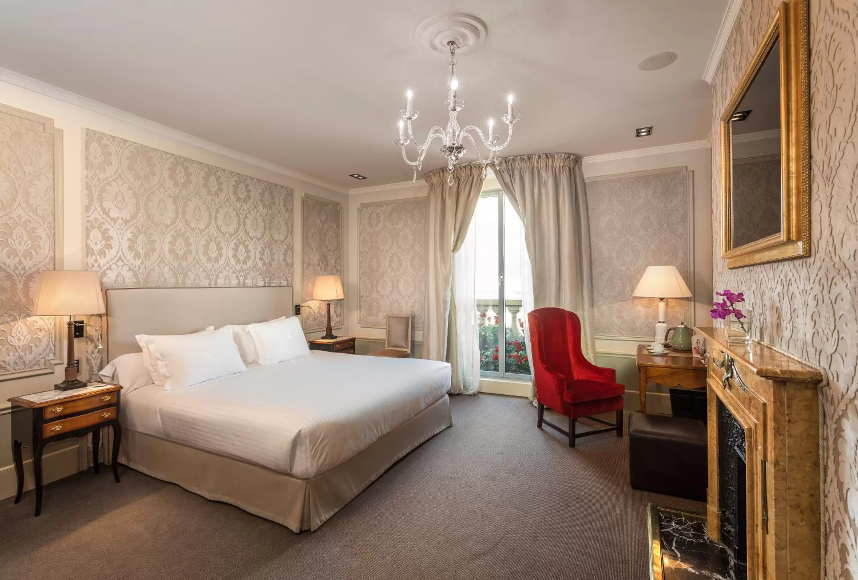 Classic Double Room in Hotel El Palace Barcelona