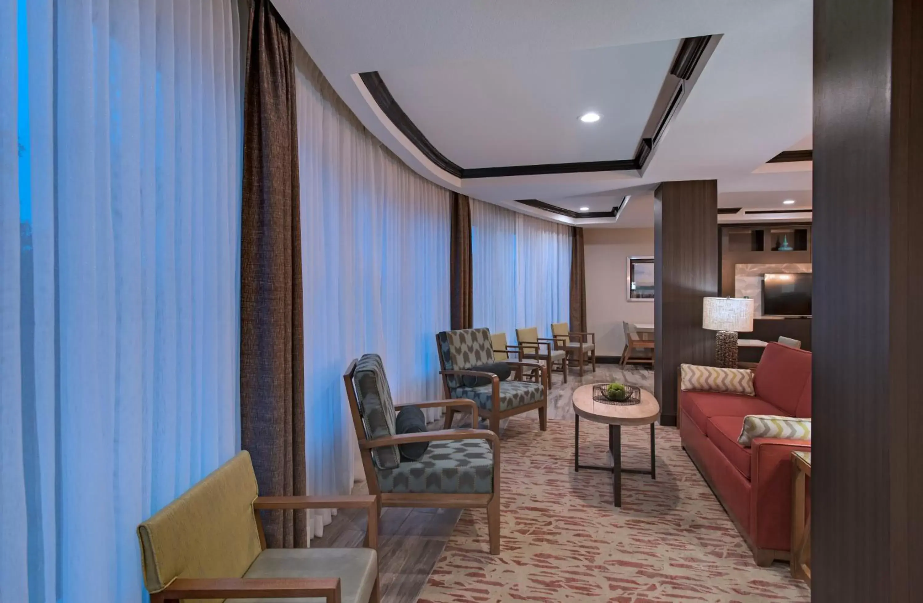 Property building in Holiday Inn Express & Suites Austin NW - Four Points by IHG Property building in Holiday Inn Express & Suites Austin NW - Four Points by IHG