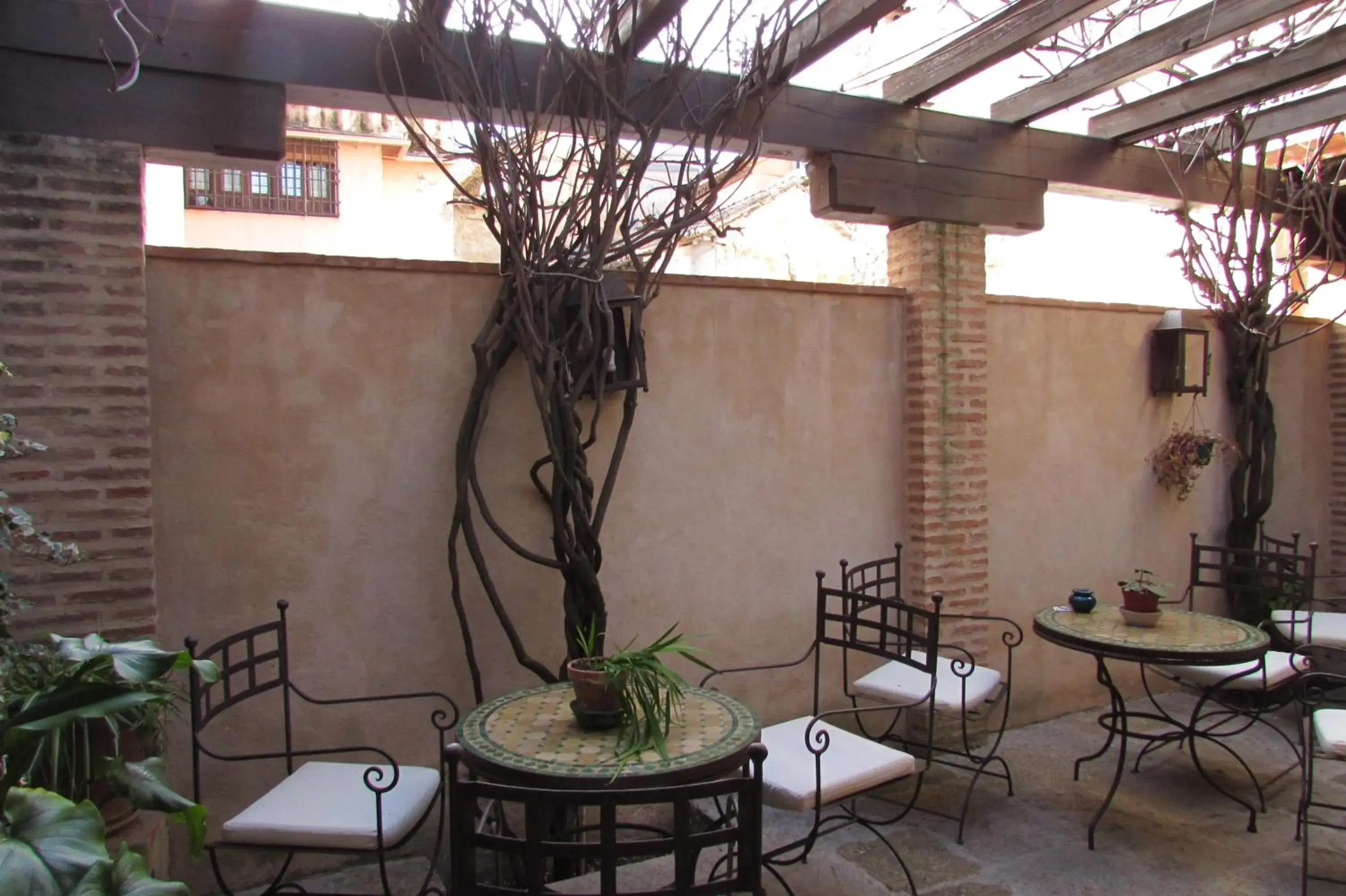 Balcony/Terrace, Restaurant/Places to Eat in Hotel Casa Morisca