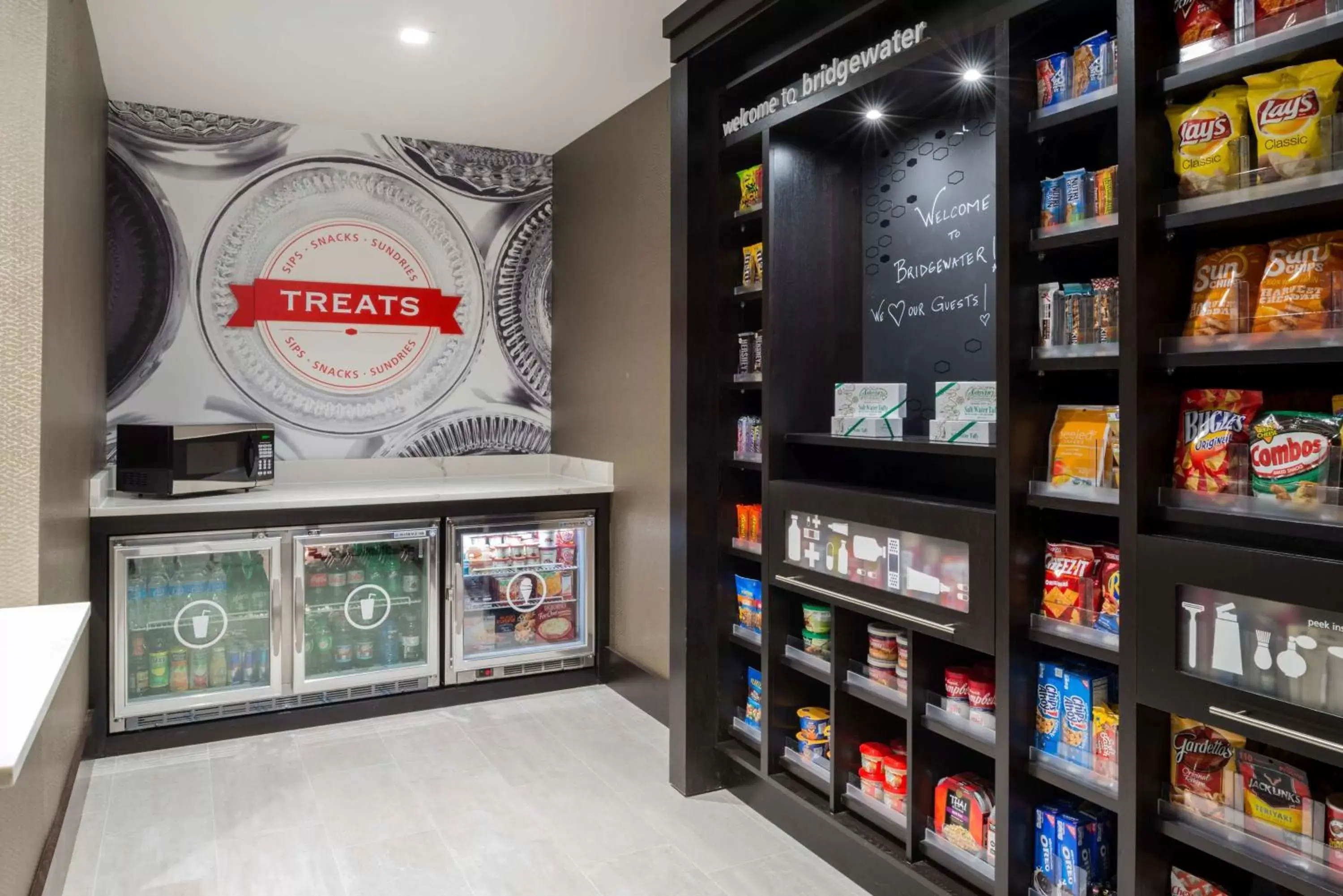 Restaurant/places to eat in Hampton Inn & Suites Bridgewater, NJ Restaurant/places to eat in Hampton Inn & Suites Bridgewater, NJ