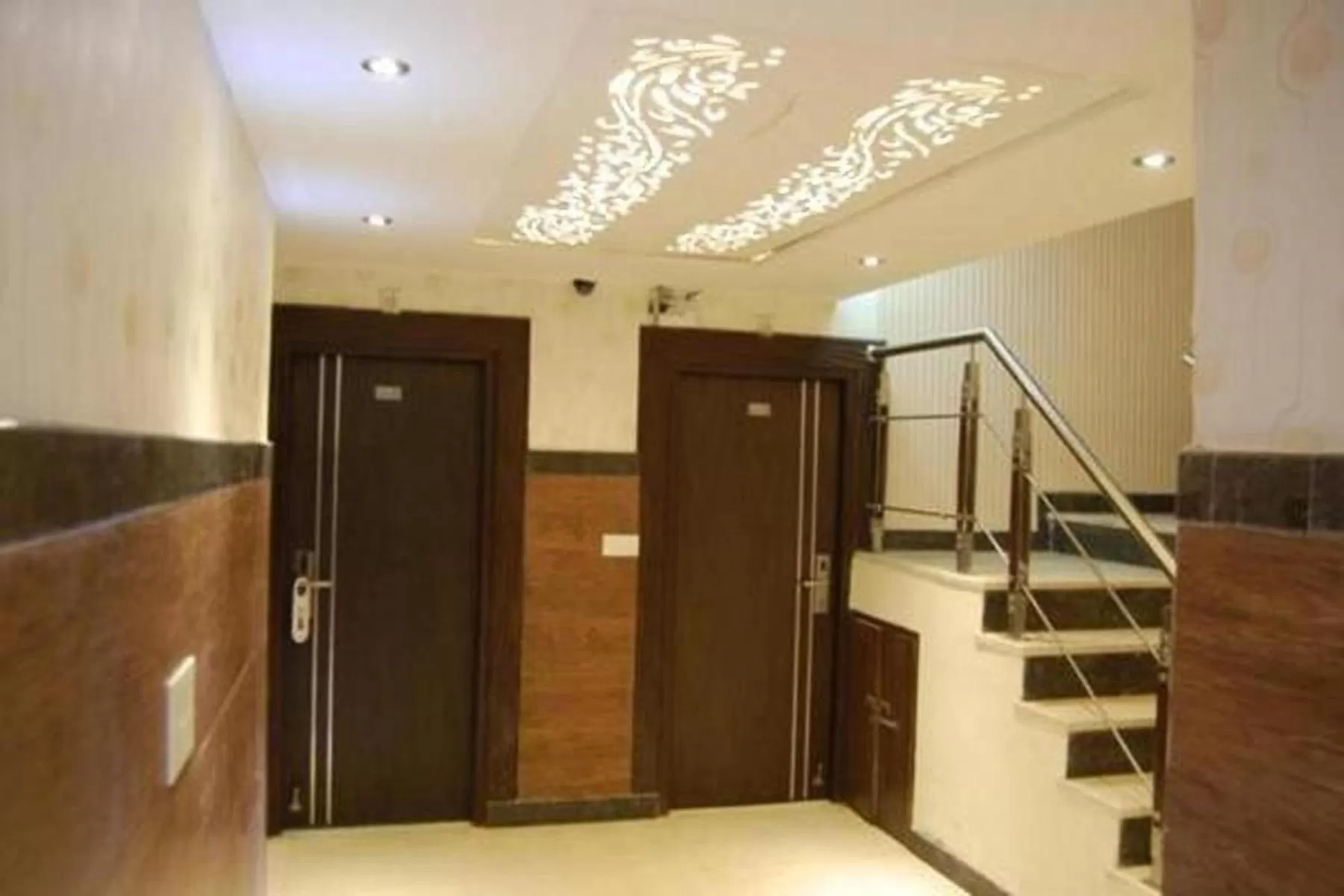 Property building in Hotel Diamond Plaza