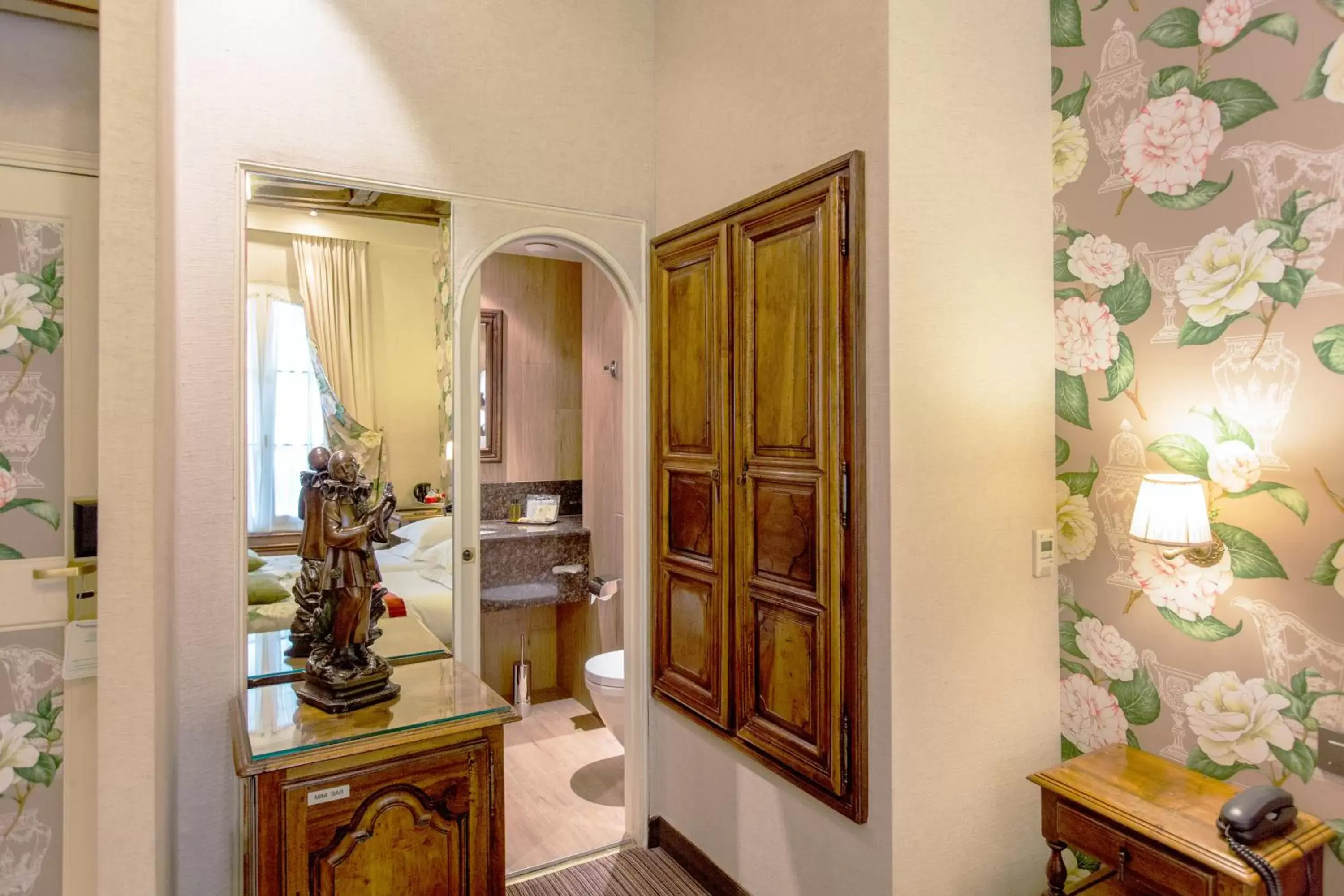 Decorative detail, Bathroom in Hotel Left Bank Saint Germain
