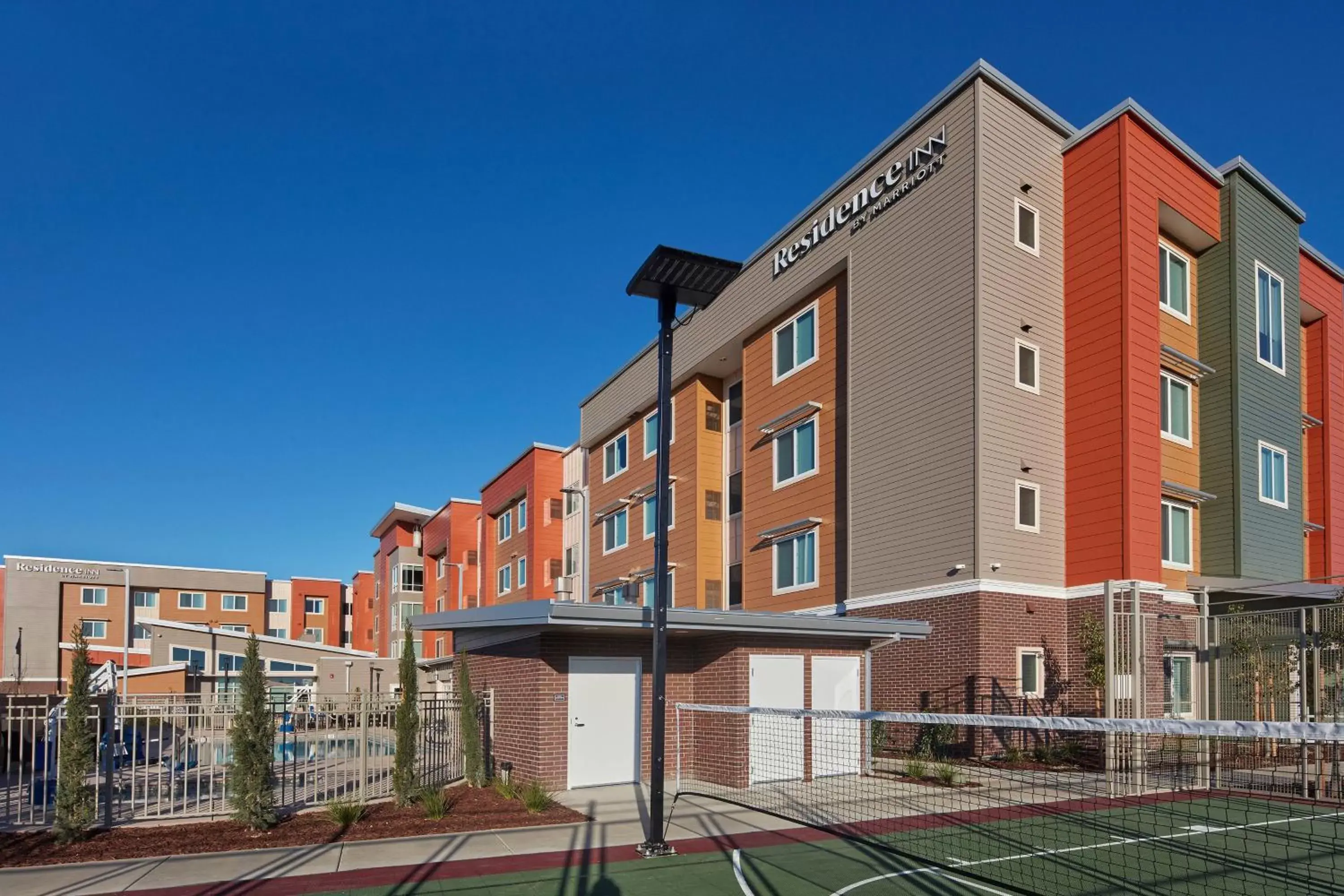 Property Building in Residence Inn Sacramento Davis