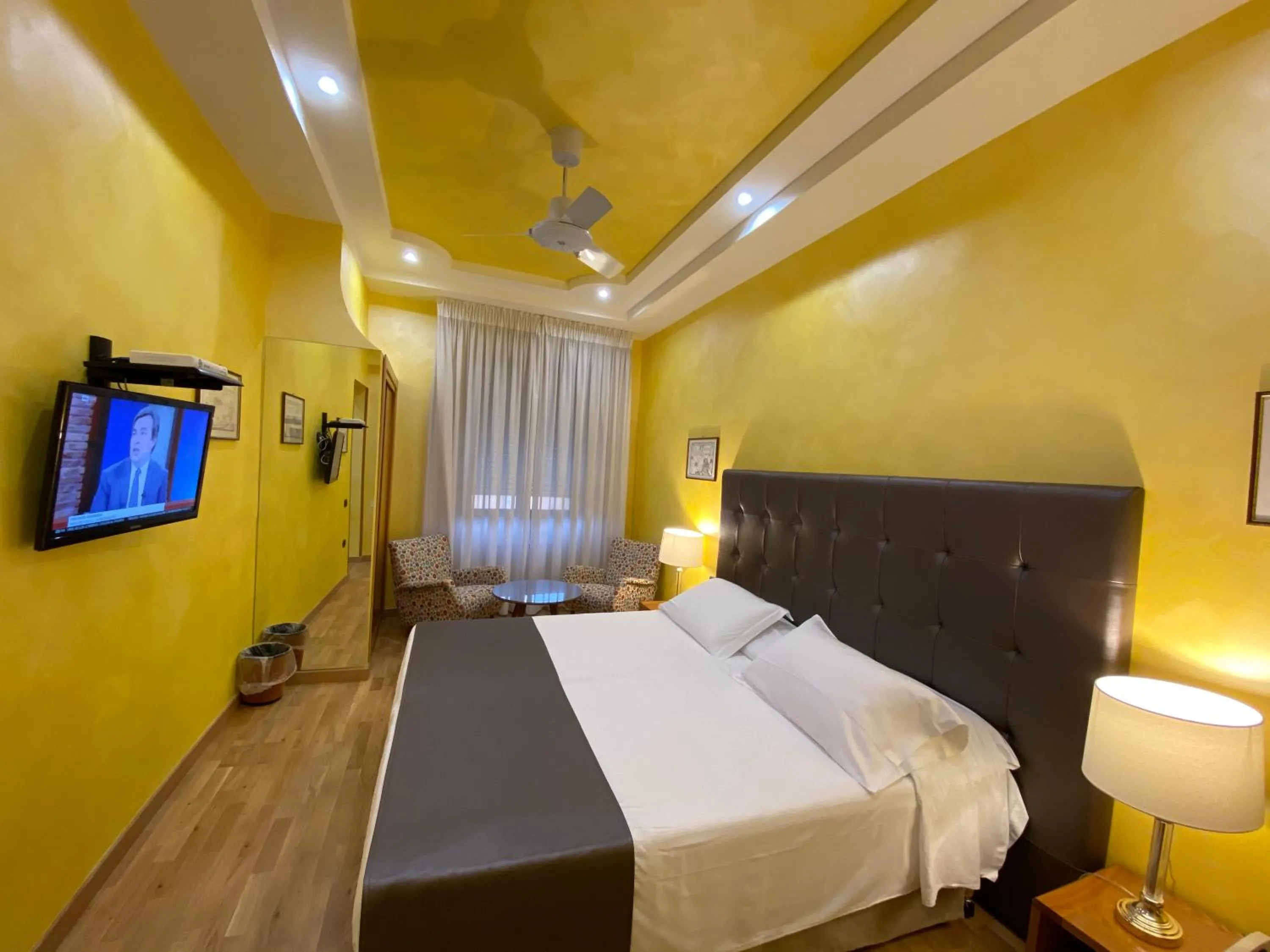 Photo of the whole room, Bed in Hotel Cicolella