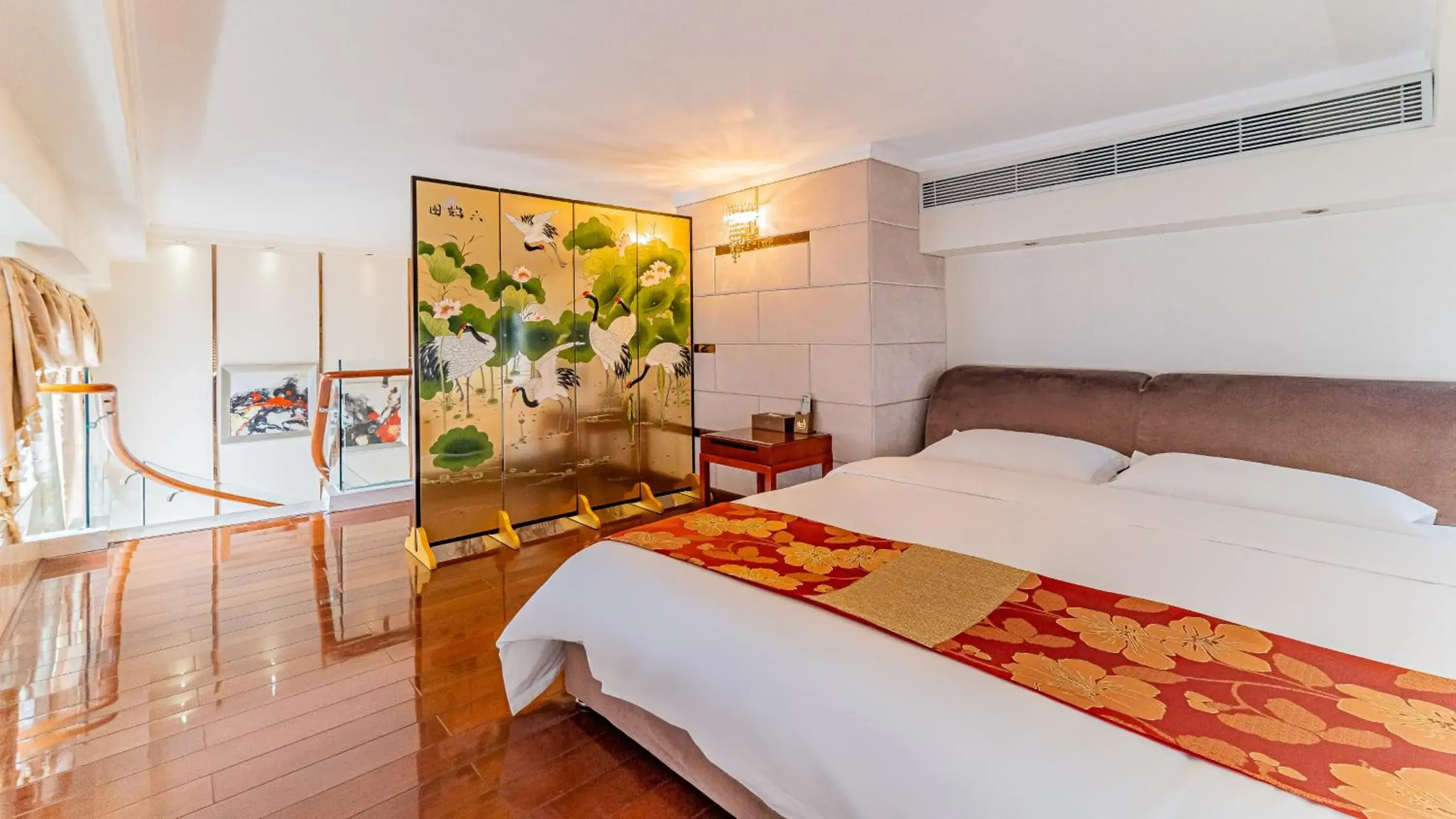 Bedroom, Bed in South & North International Apartment - Beijing Road -Free shuttle to Canton Fair