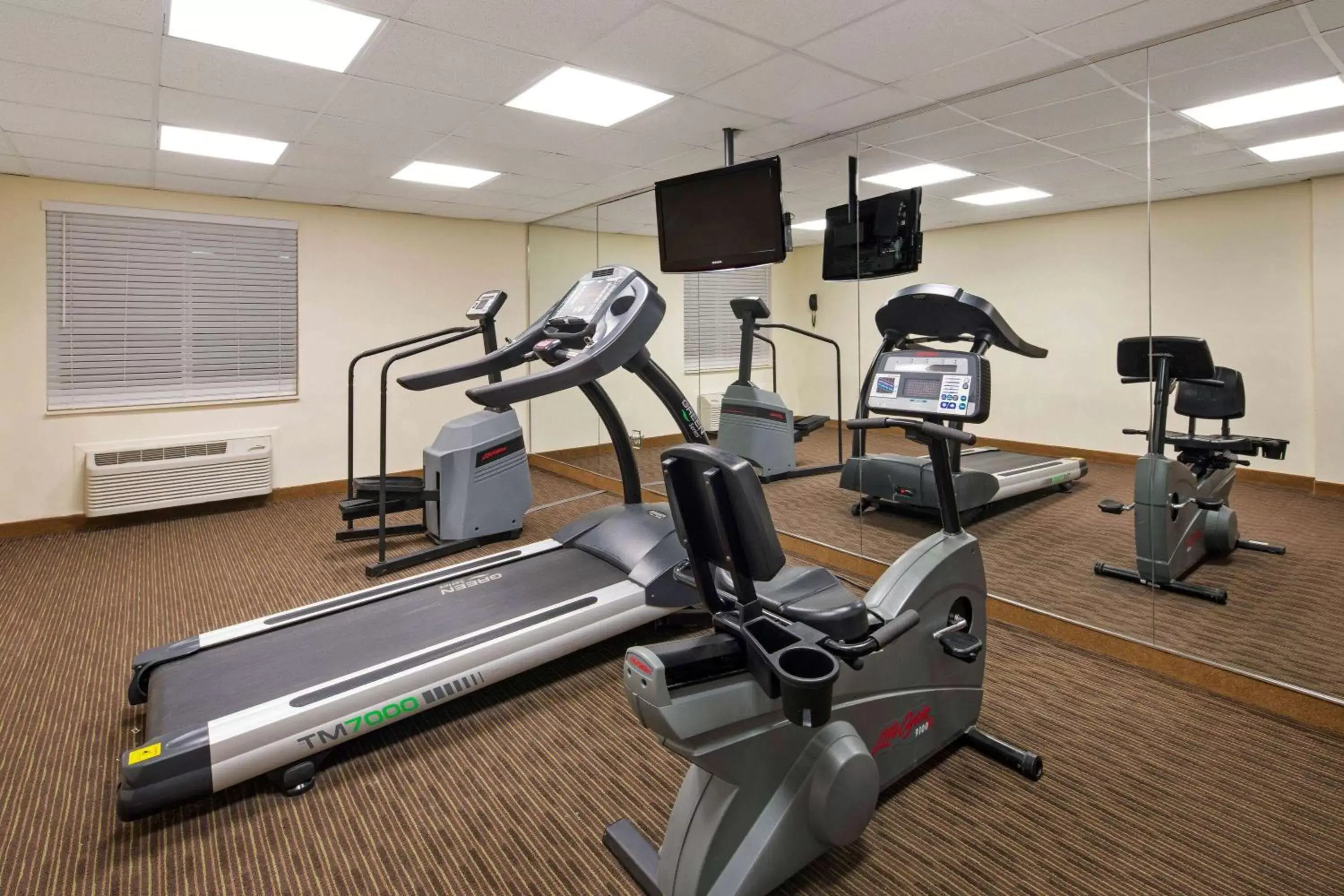 Fitness centre/facilities, Fitness Center/Facilities in La Quinta by Wyndham Sunrise Sawgrass Mills