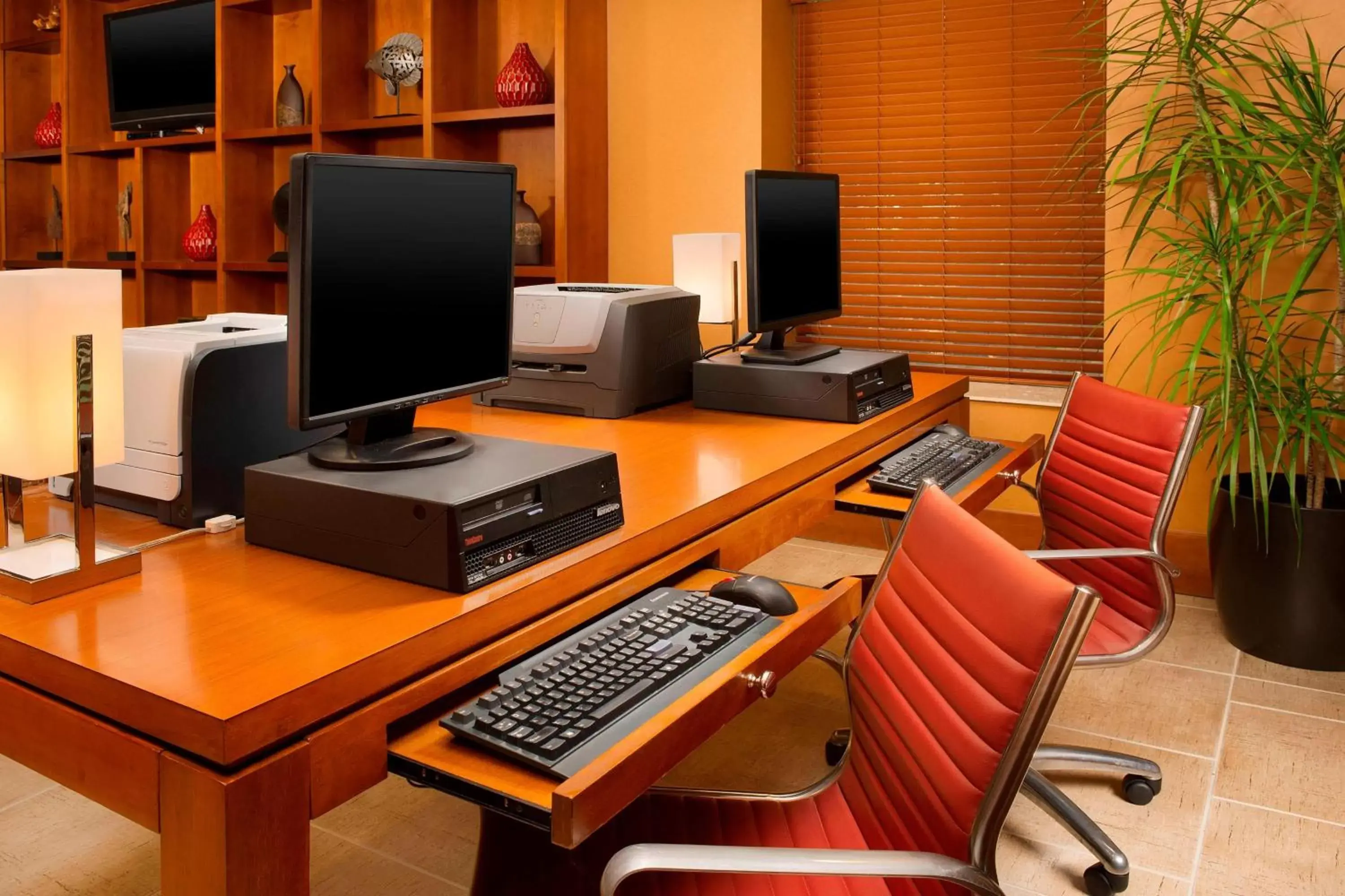 Business facilities, Business Area/Conference Room in Four Points by Sheraton Jacksonville Baymeadows