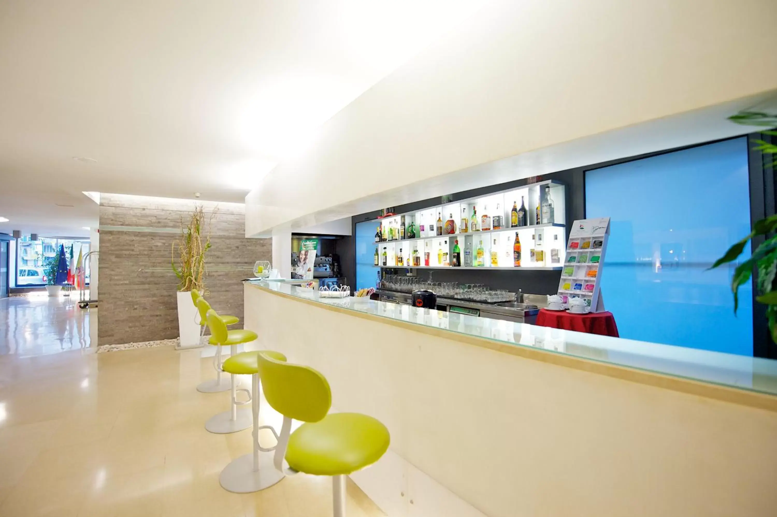 Lounge or bar, Lounge/Bar in Mercure Palermo Centro