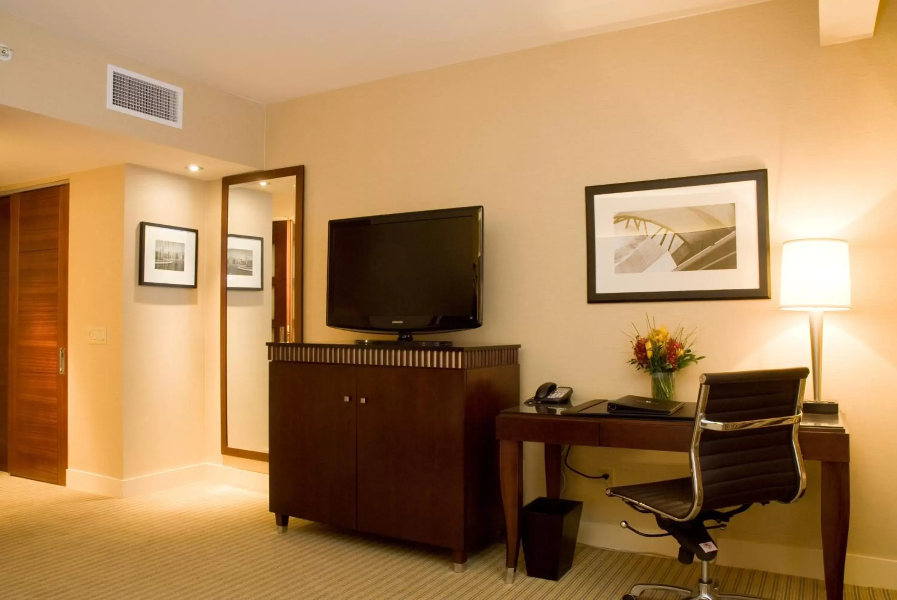 Superior Room with Two Double Beds in Millennium Knickerbocker Chicago Superior Room with Two Double Beds in Millennium Knickerbocker Chicago