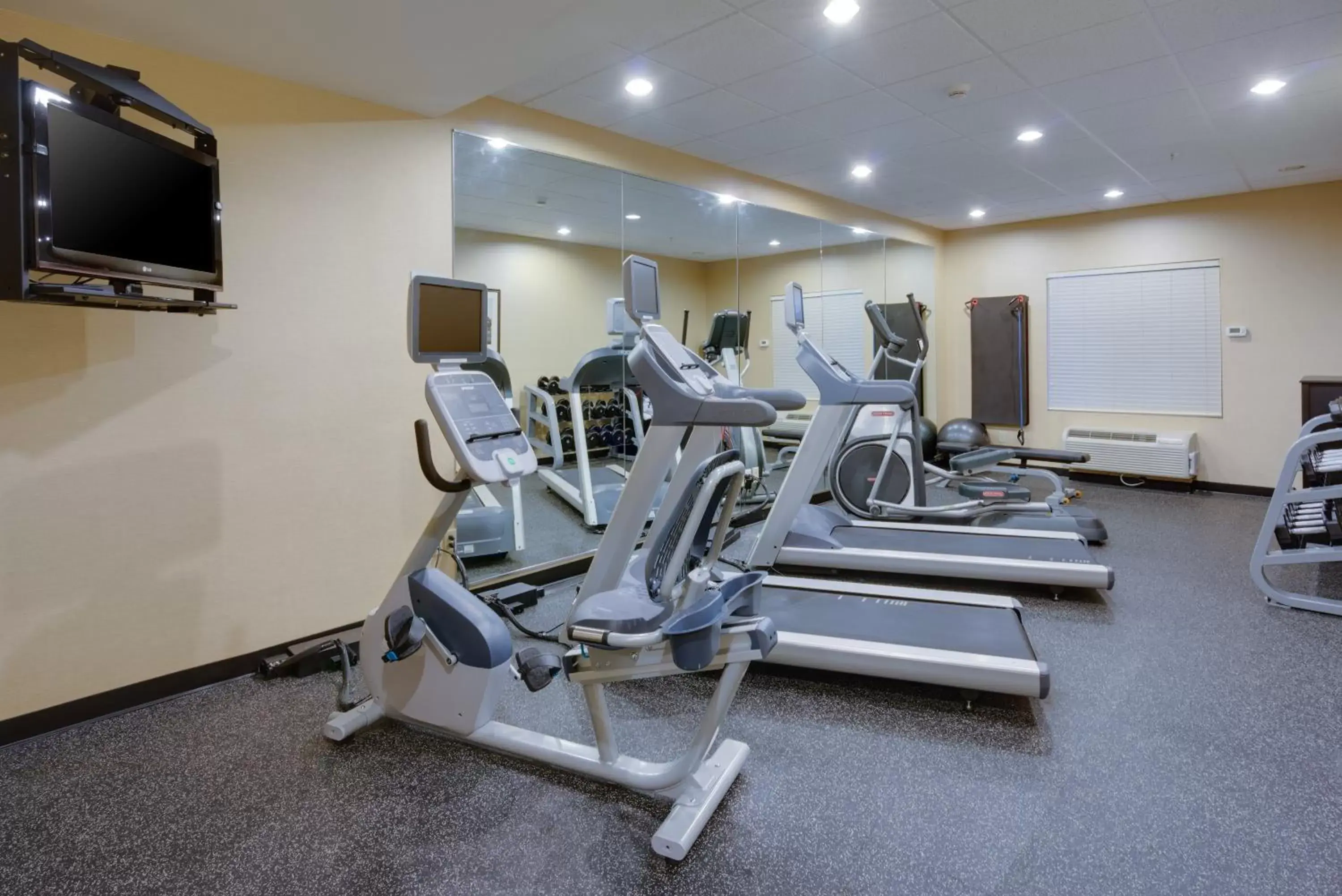 Fitness centre/facilities, Fitness Center/Facilities in Holiday Inn Express Charles Town, an IHG Hotel