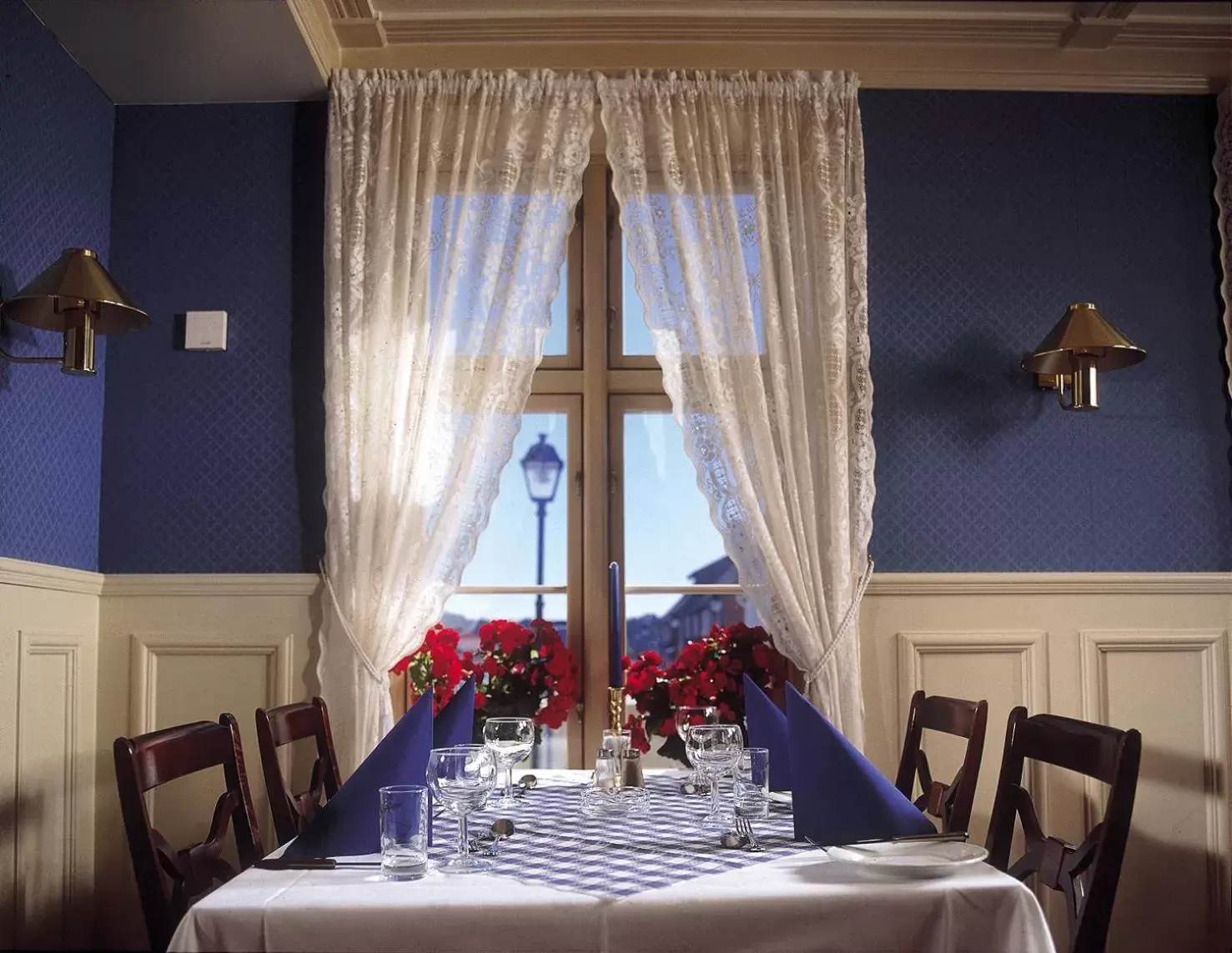 Restaurant/places to eat in Lillesand Hotel Norge Restaurant/places to eat in Lillesand Hotel Norge