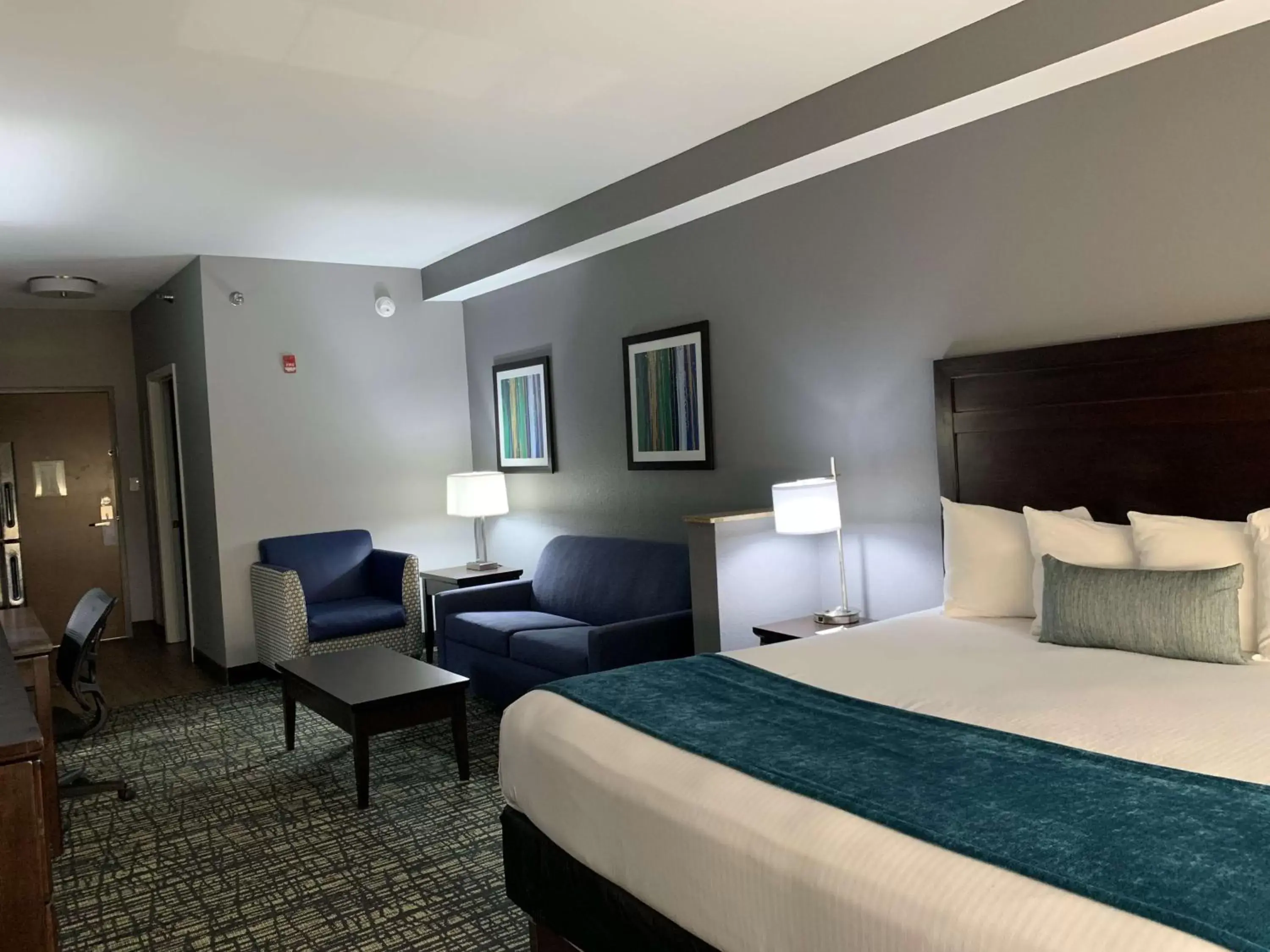 Photo of the whole room in Best Western Plus Olive Branch Hotel & Suites Photo of the whole room in Best Western Plus Olive Branch Hotel & Suites