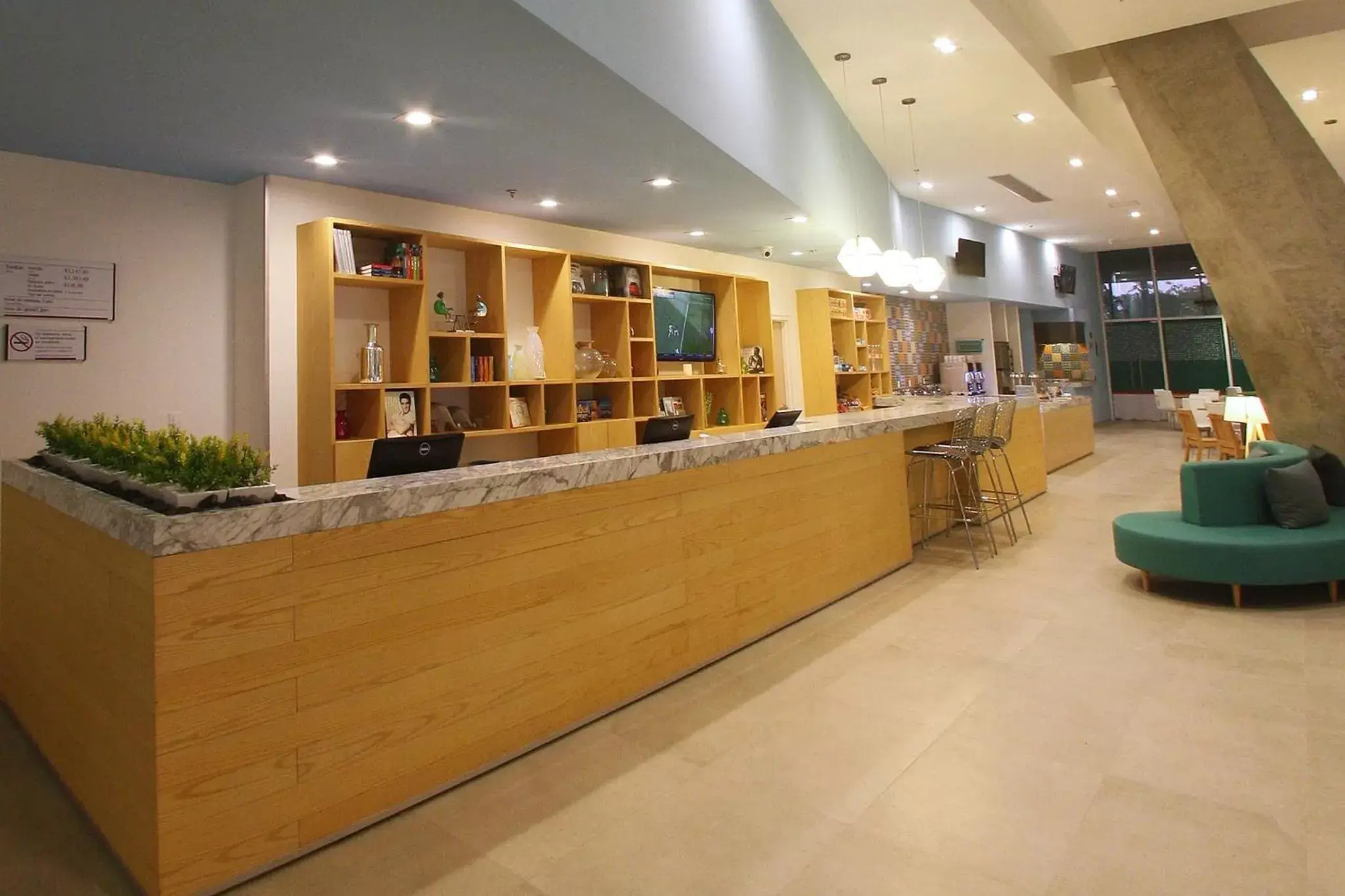 Lobby or reception, Lobby/Reception in Fiesta Inn & Loft Ciudad del Carmen