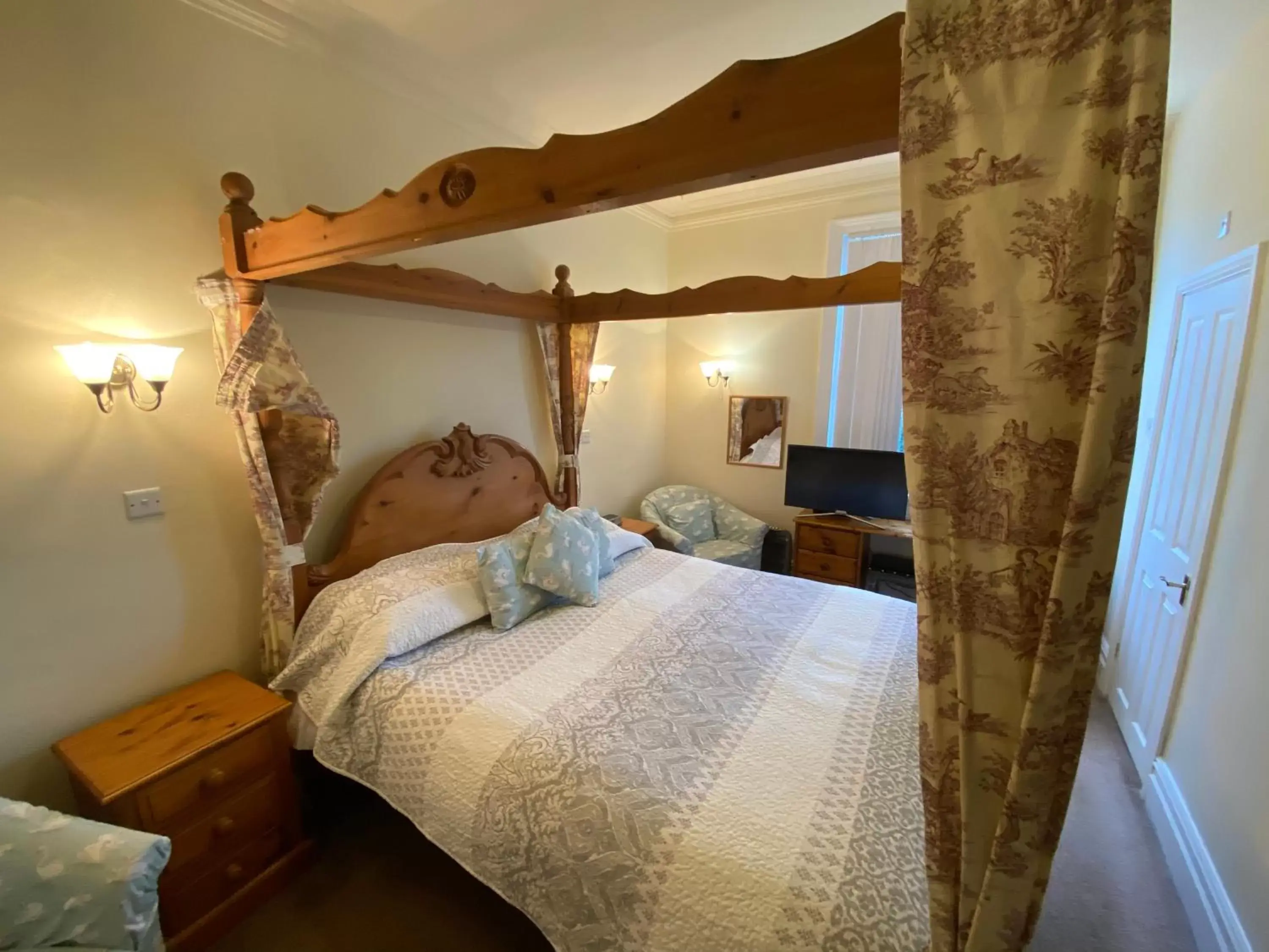 Bedroom in The Old Manse Pickering