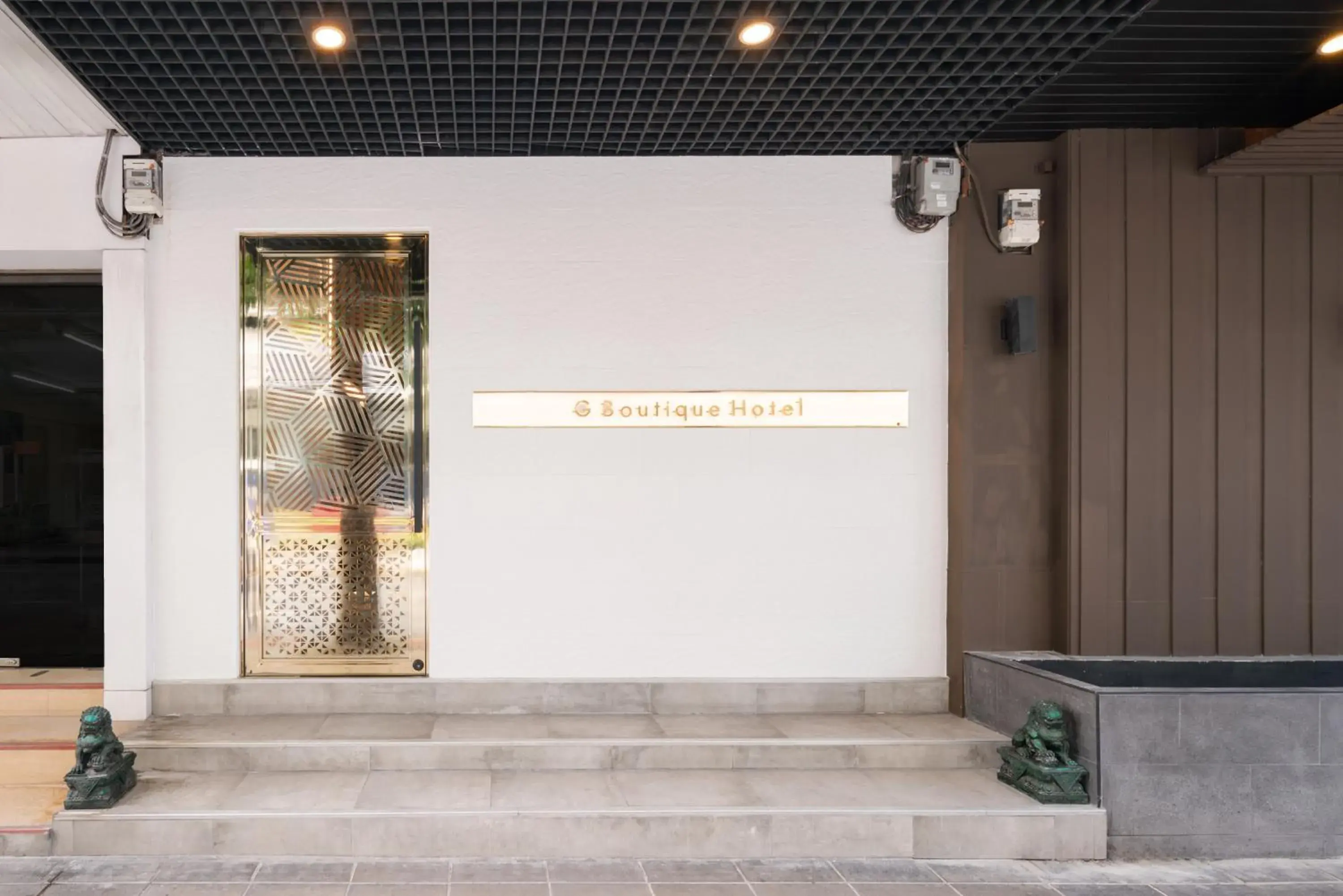 Facade/entrance in G Boutique Hotel