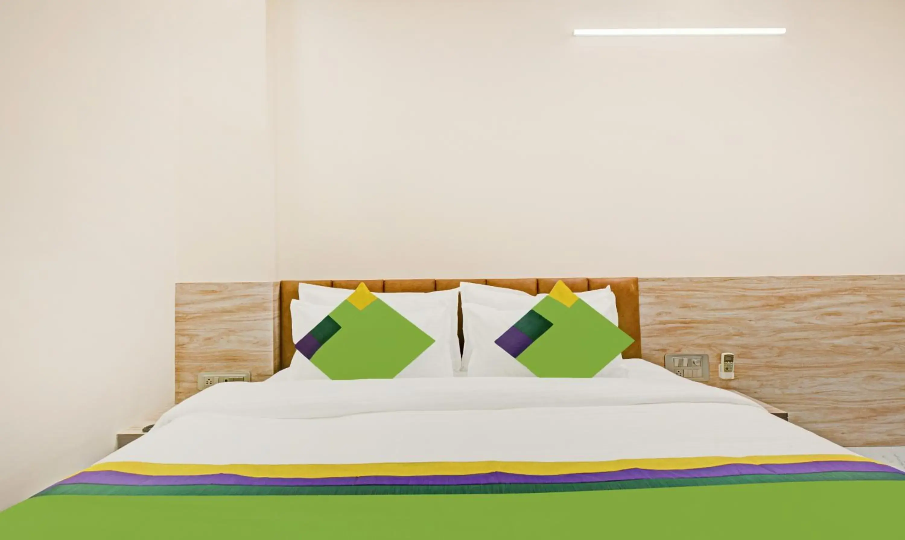 Bedroom, Bed in Treebo Paras Raj Near City Palace Bedroom, Bed in Treebo Paras Raj Near City Palace