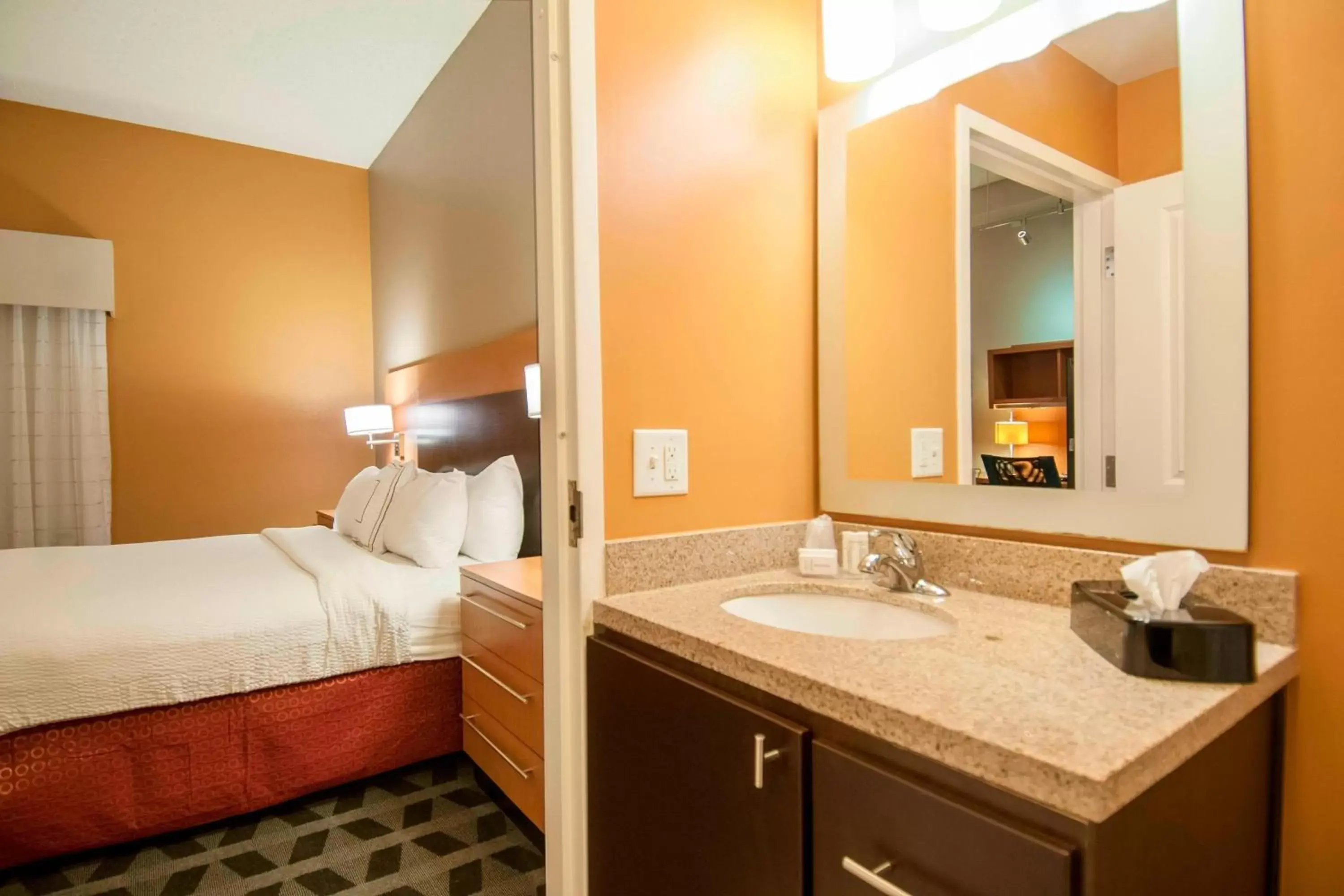 Photo of the whole room, Bathroom in TownePlace Suites by Marriott Baton Rouge Gonzales
