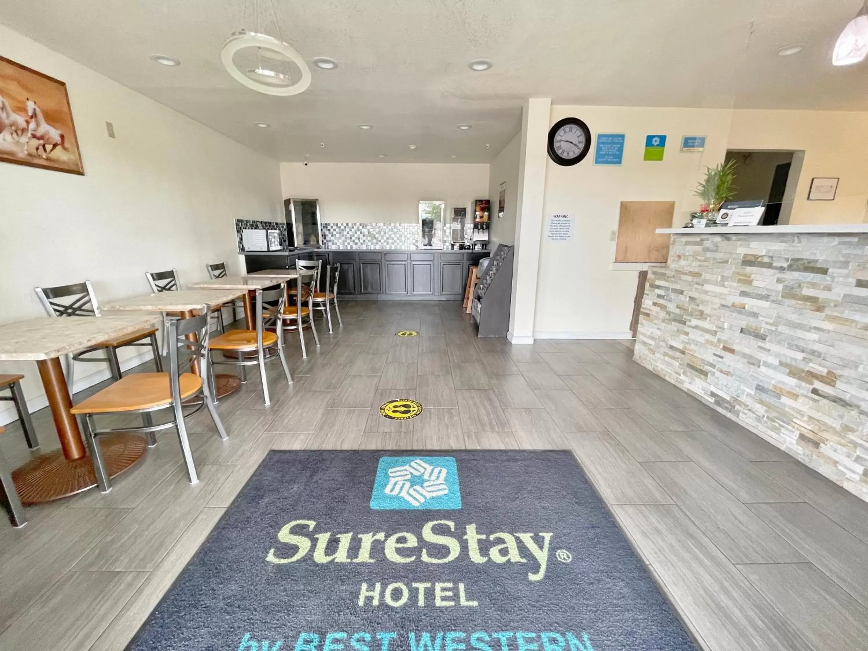 Lobby or reception in SureStay Hotel by Best Western Williams