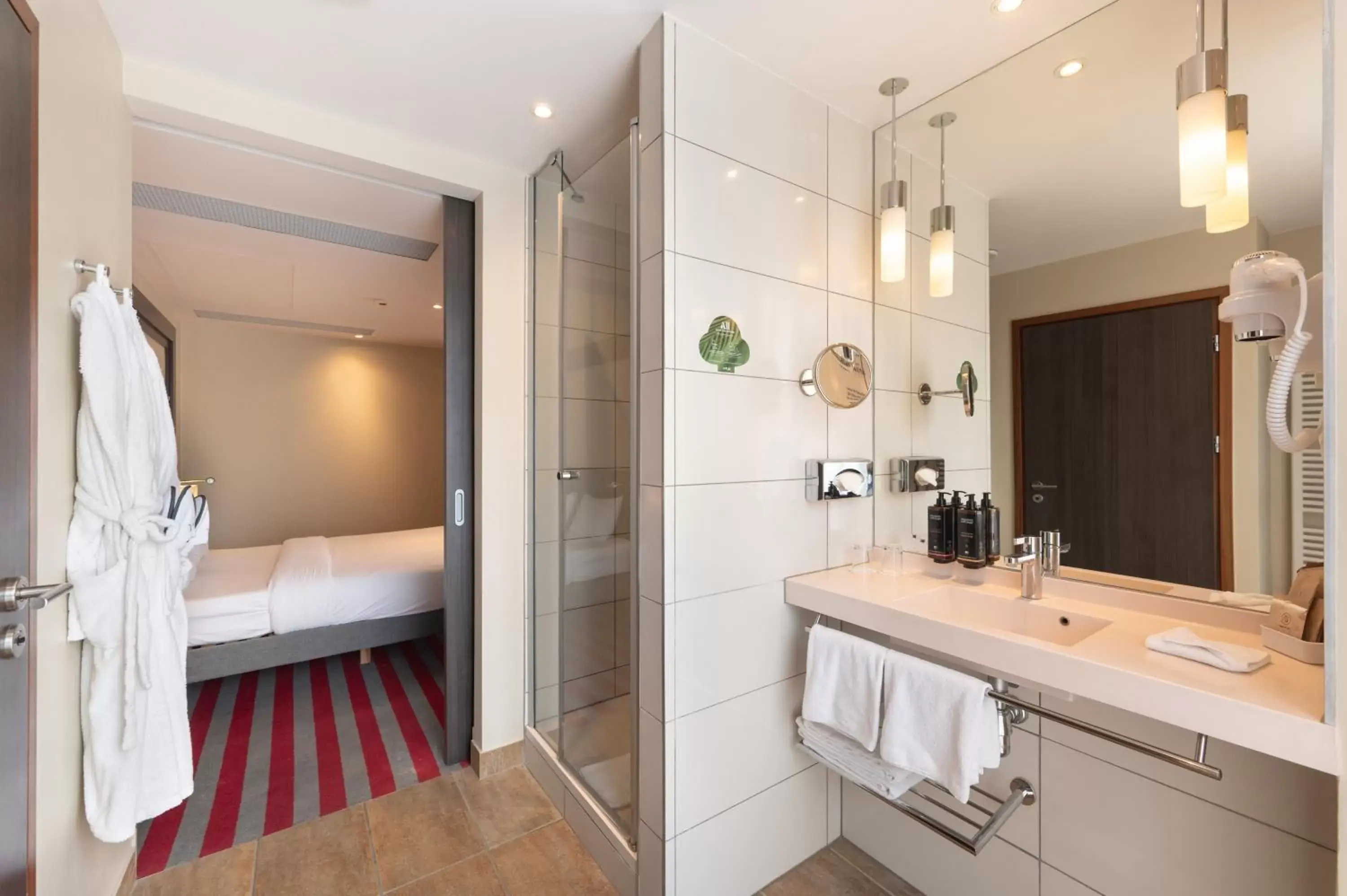 Shower, Bathroom in Mercure Warszawa Grand