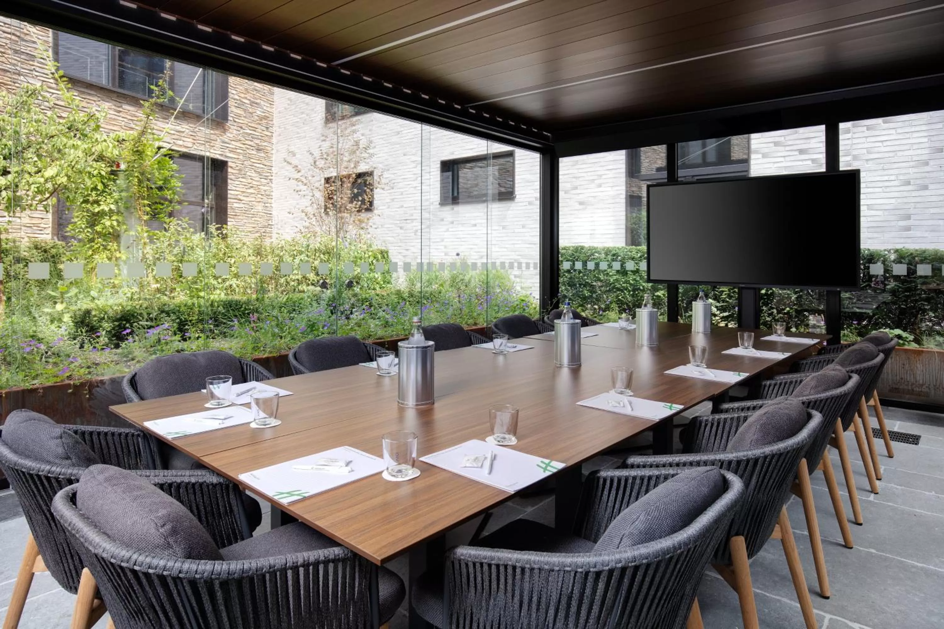 Meeting/conference room in Holiday Inn - Osnabrück by IHG