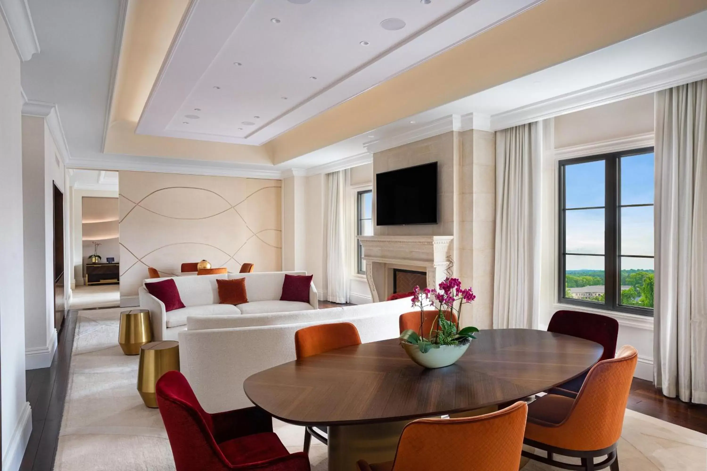 Bedroom, Dining Area in The St. Regis Atlanta