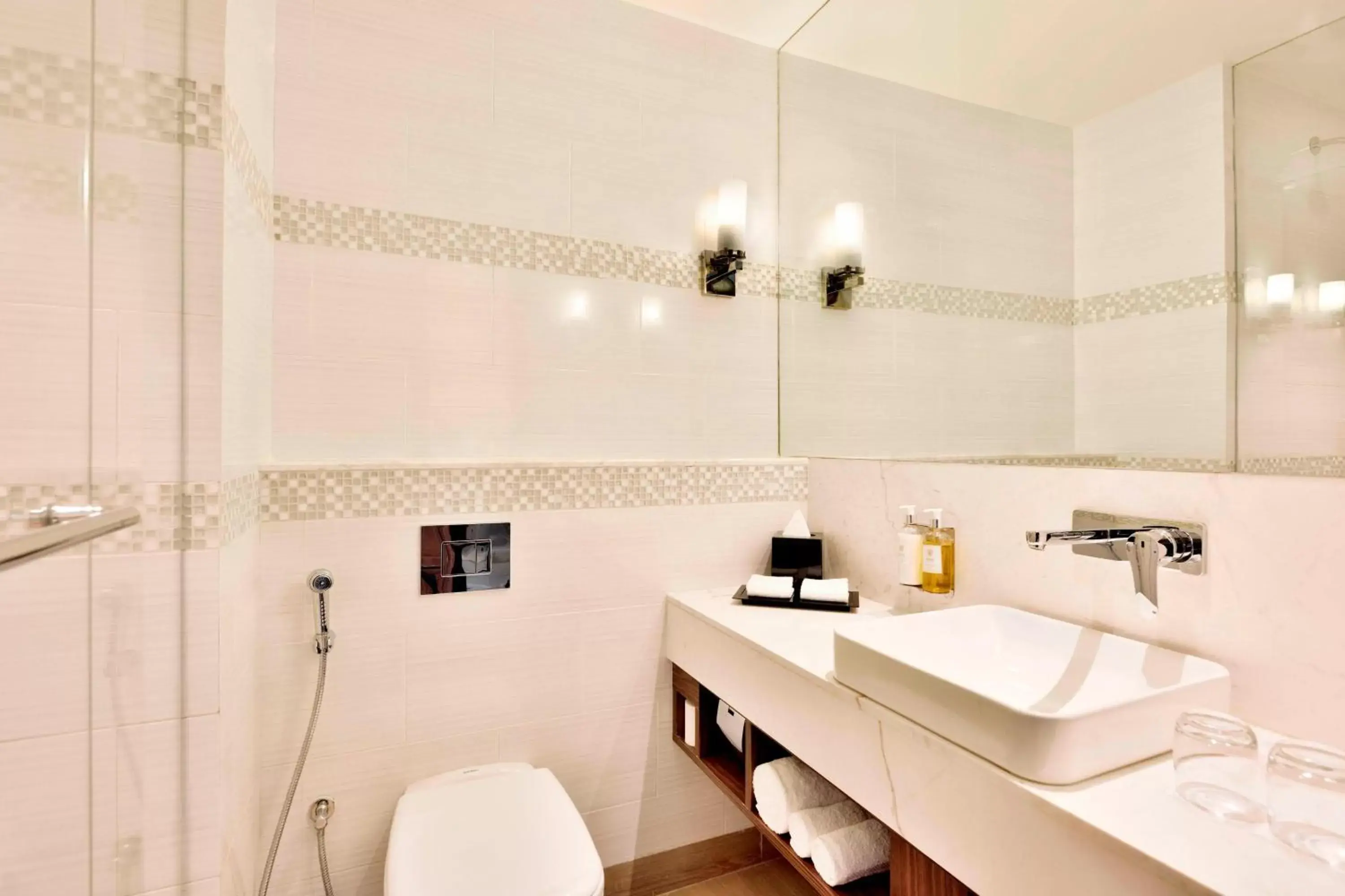 Bathroom in Fairfield by Marriott Jodhpur