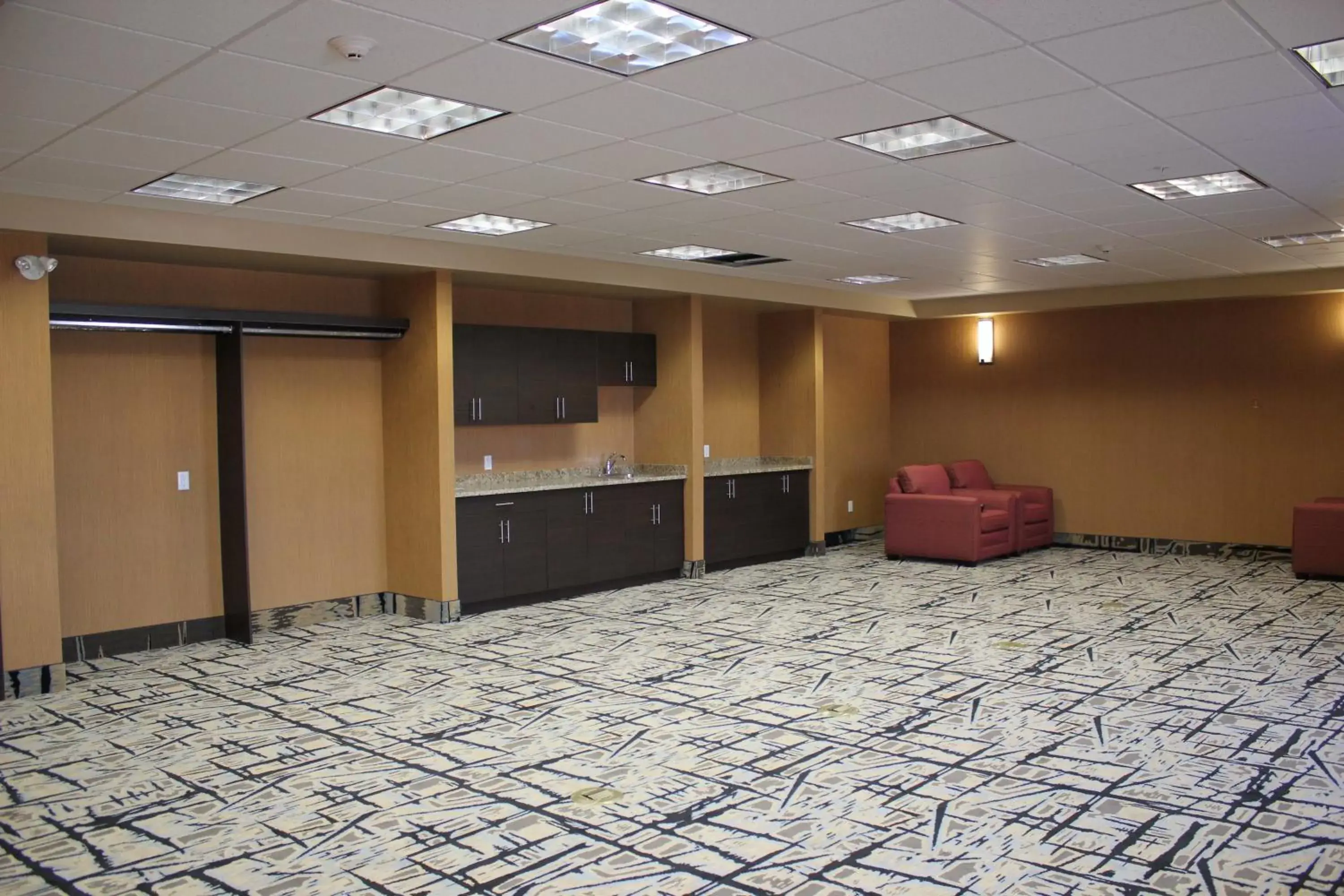 Banquet/Function facilities in Comfort Inn & Suites Edmonton International Airport