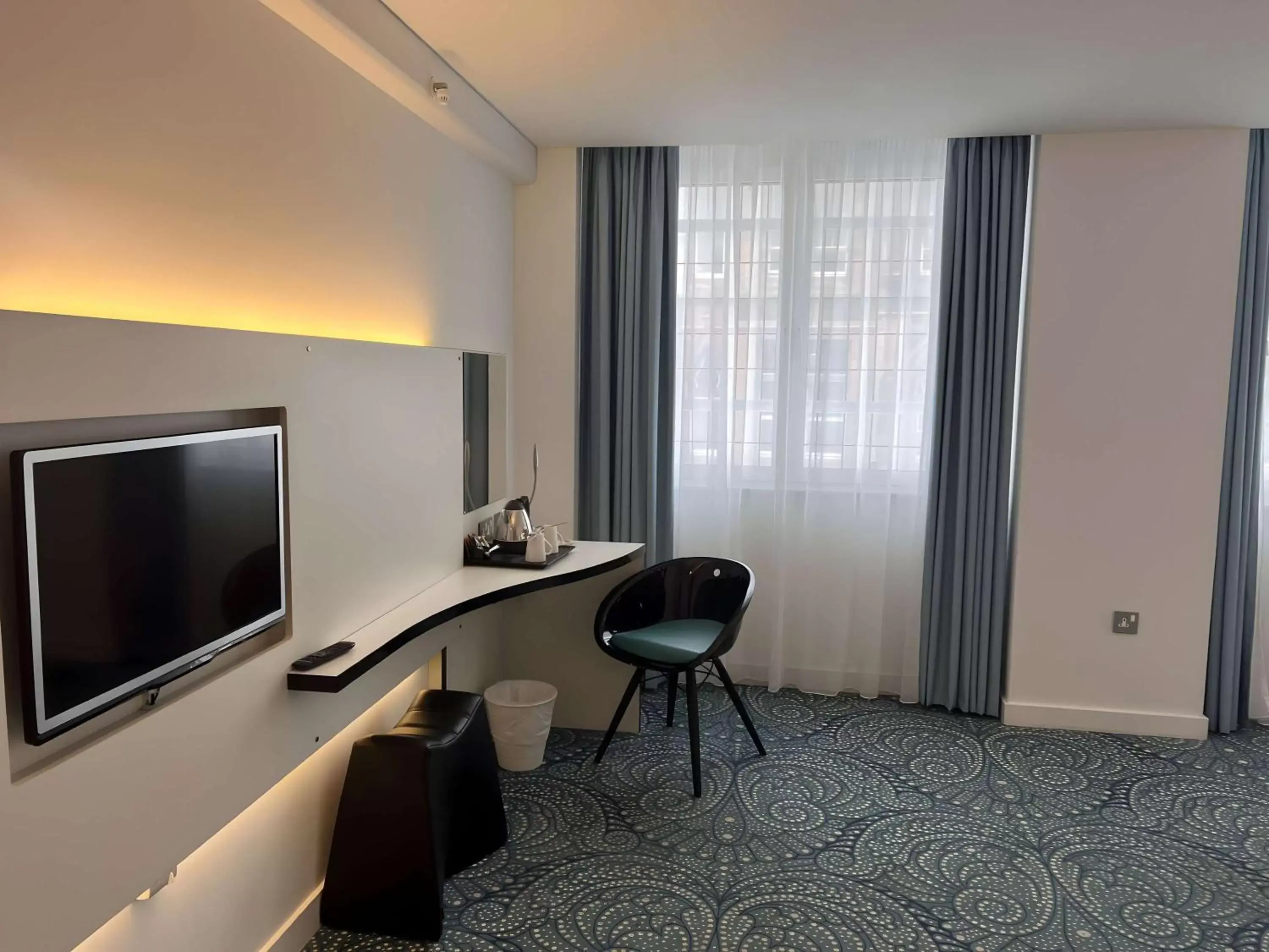 Bedroom, TV/Entertainment Center in Ibis Styles Liverpool Centre Dale Street - Cavern Quarter