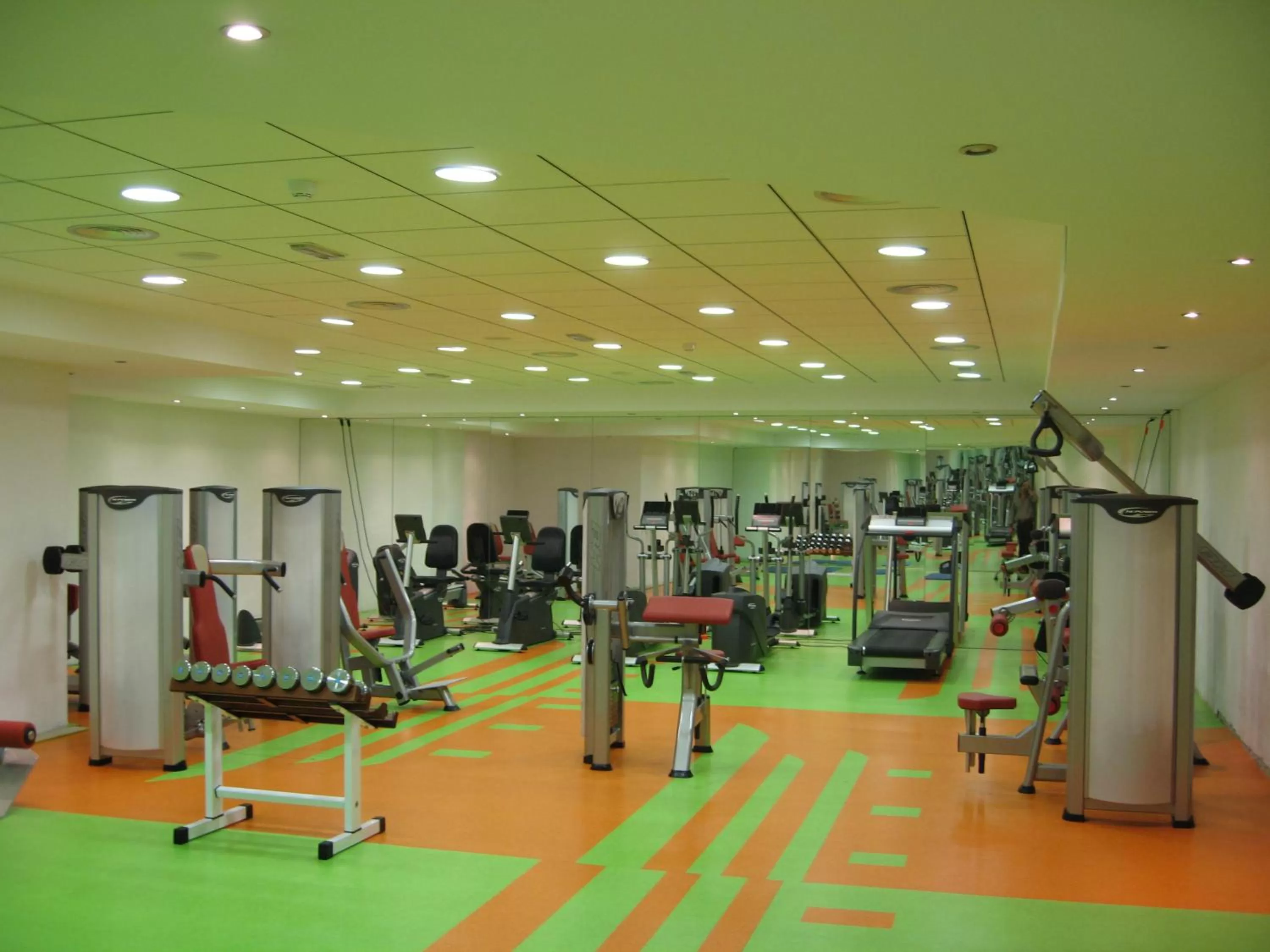Fitness centre/facilities in Hotel Deloix 4* Sup
