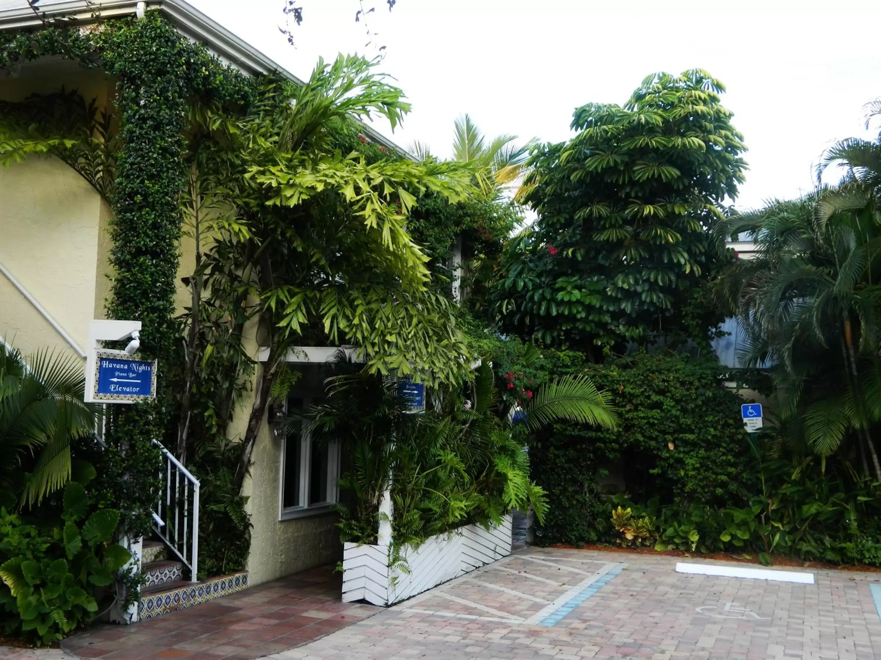 Property building in The Caribbean Court Boutique Hotel