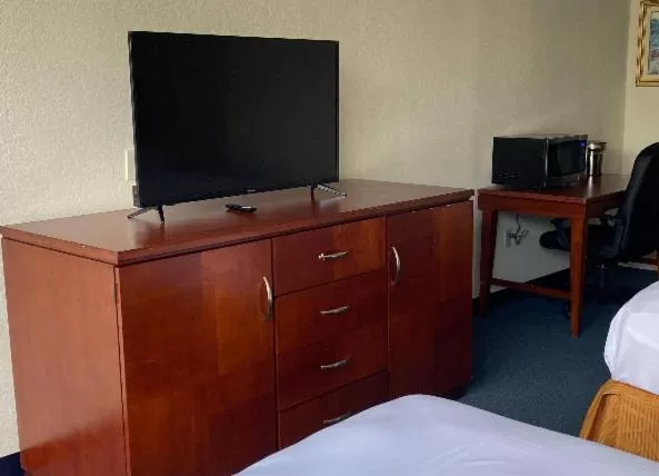 Miami Gardens Inn & Suites