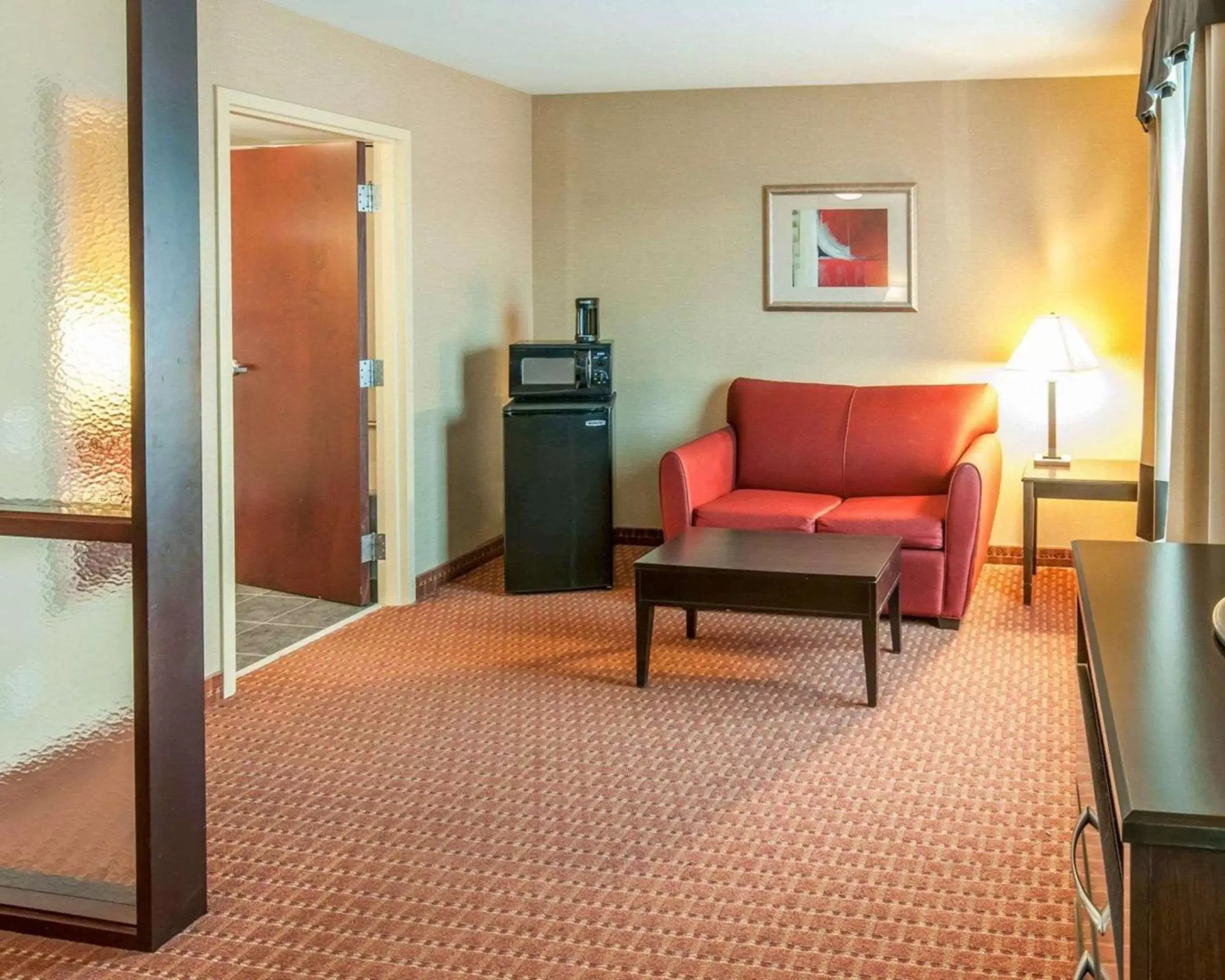 Photo of the whole room, Seating Area in Hammock Inn and Suites Exton King of Prussia