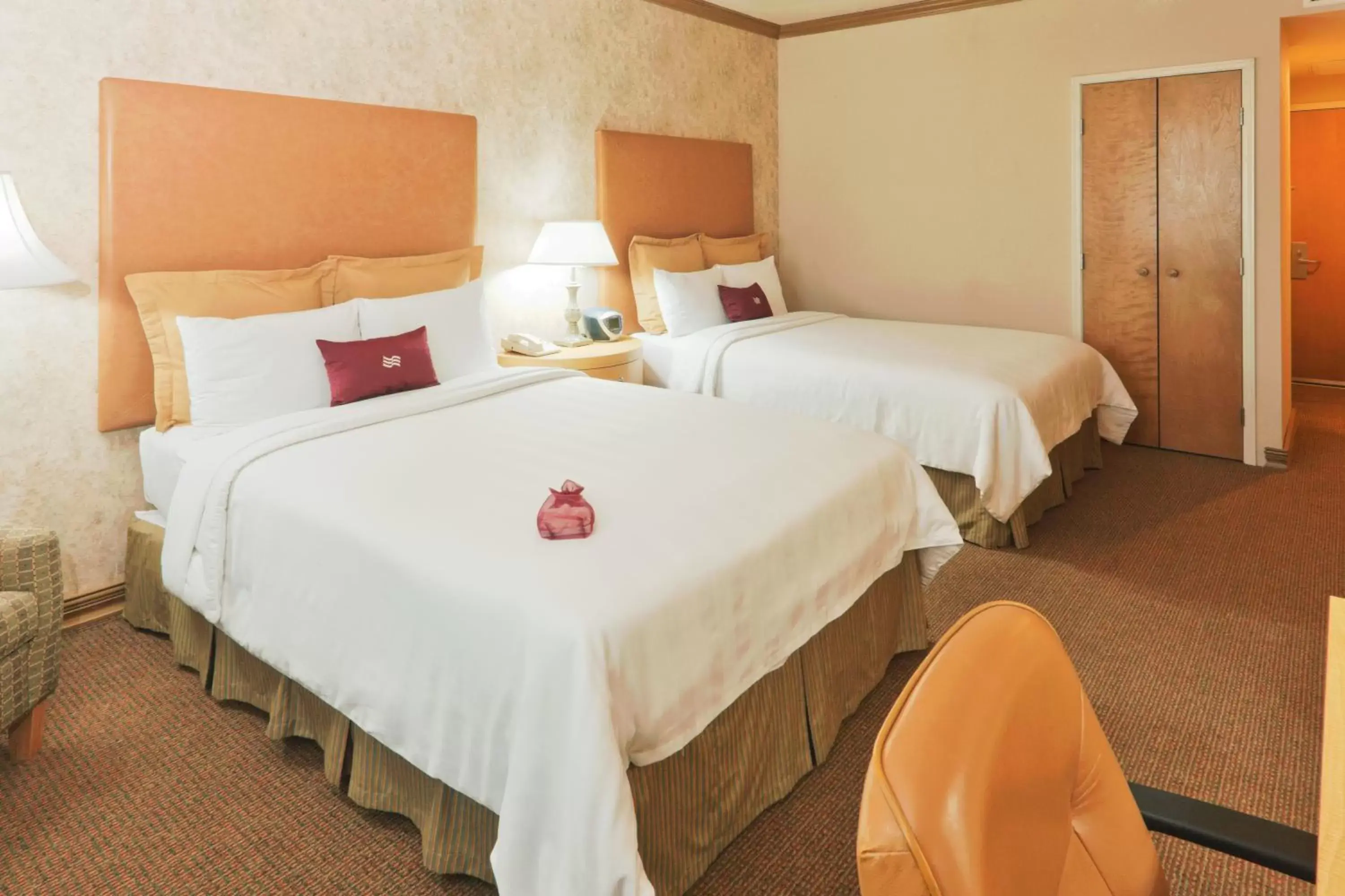 Bed in Crowne Plaza Torreon by IHG Bed in Crowne Plaza Torreon by IHG