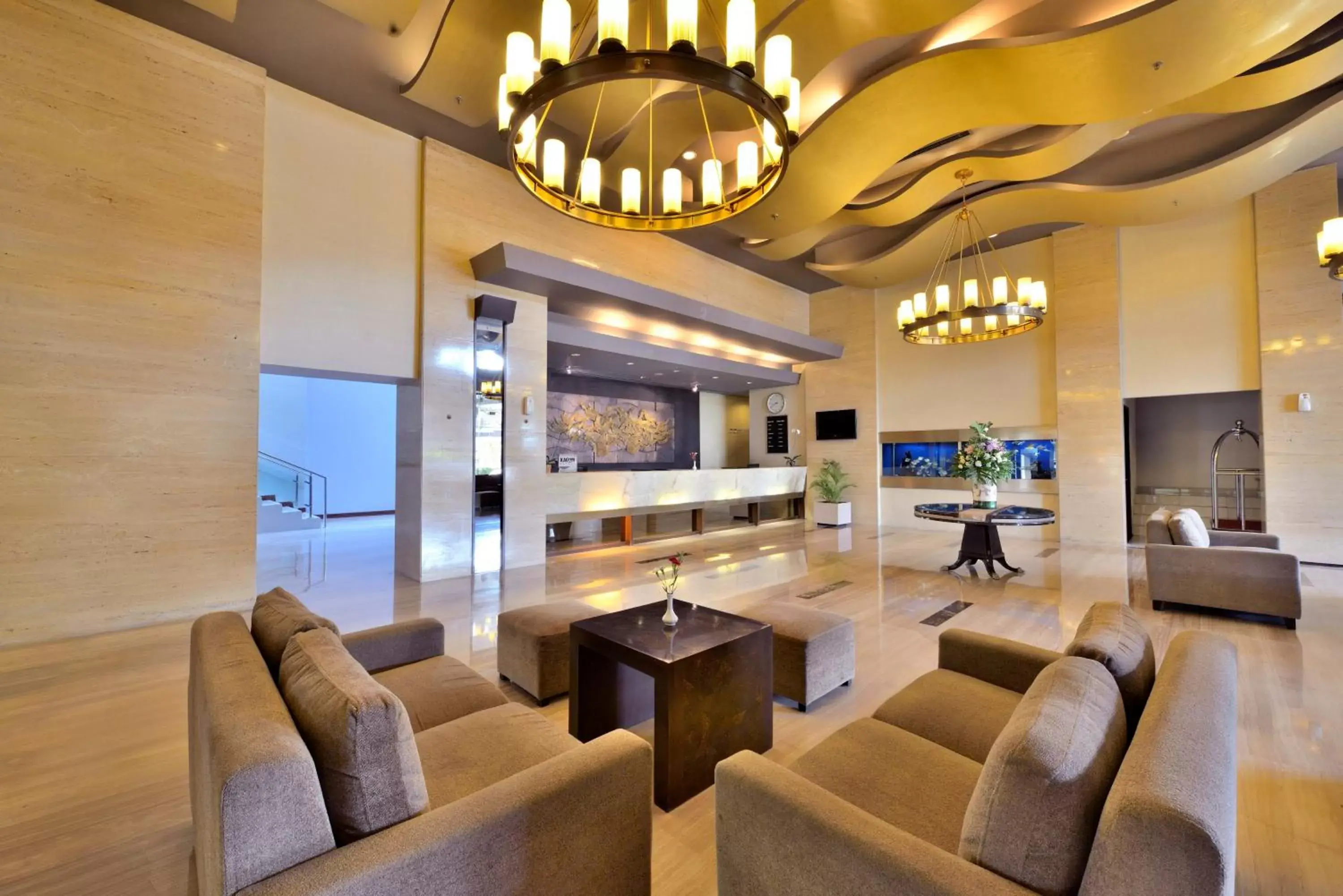 Lobby or reception, Lounge/Bar in Grand Serela Setiabudhi Bandung