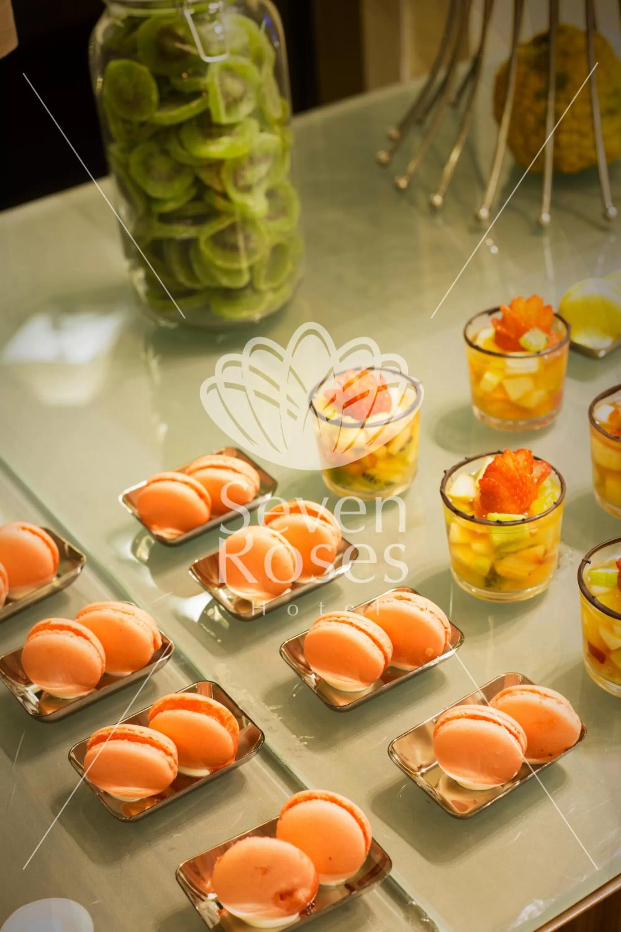 Food and drinks in Seven Roses Hotel