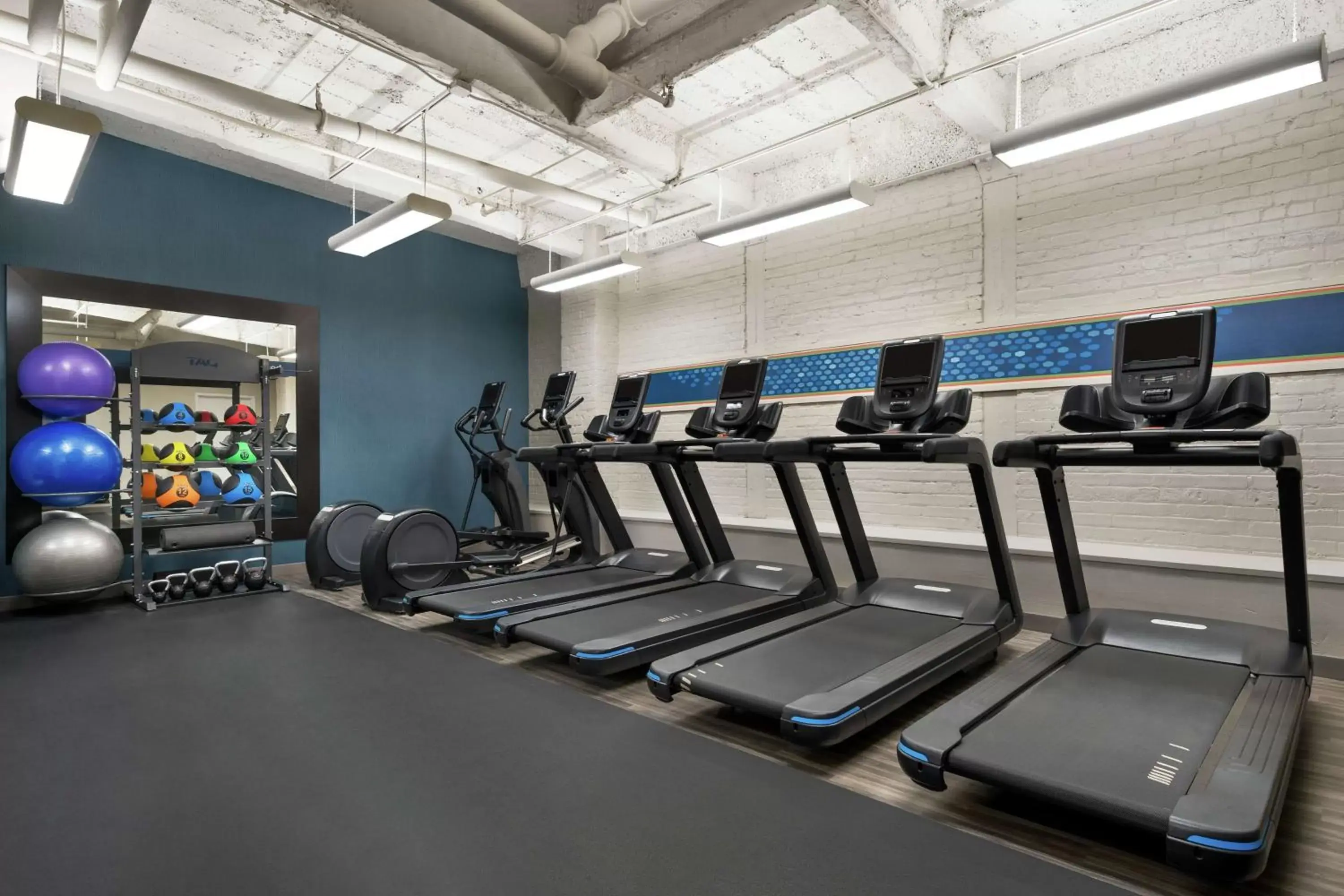 Fitness centre/facilities, Fitness Center/Facilities in Hampton Inn Downtown / French Quarter Area