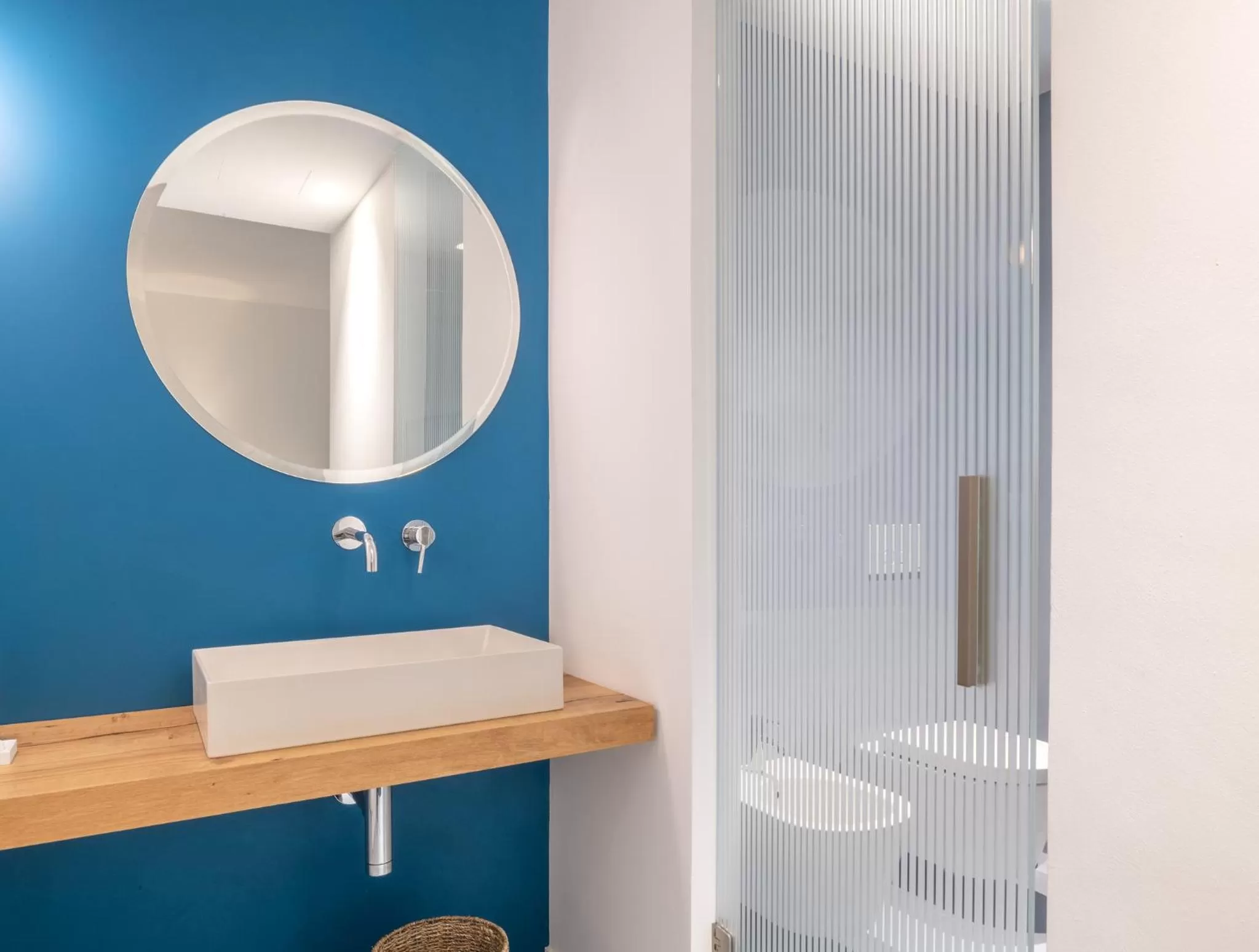 Shower, Bathroom in Near Ortigia