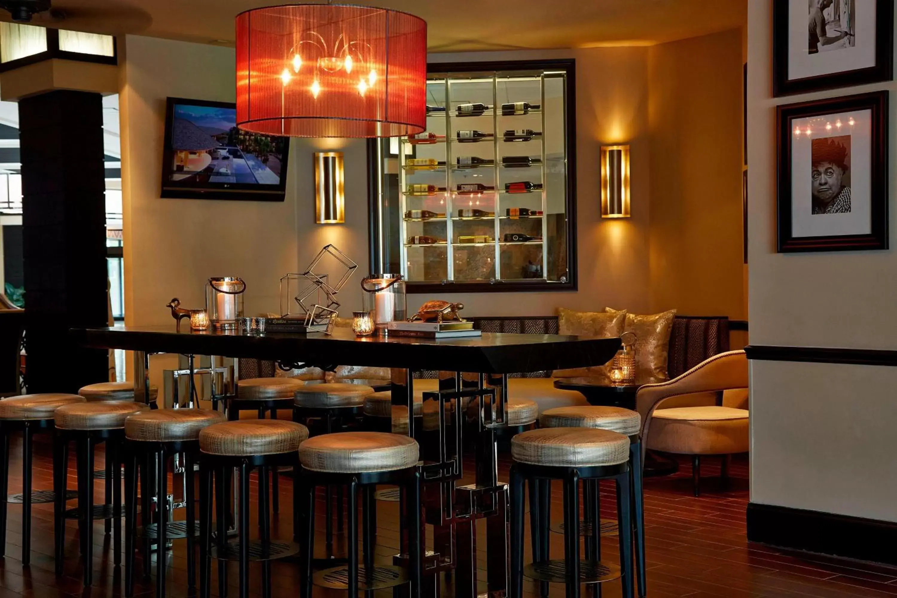Restaurant/places to eat, Lounge/Bar in Renaissance Orlando Airport Hotel