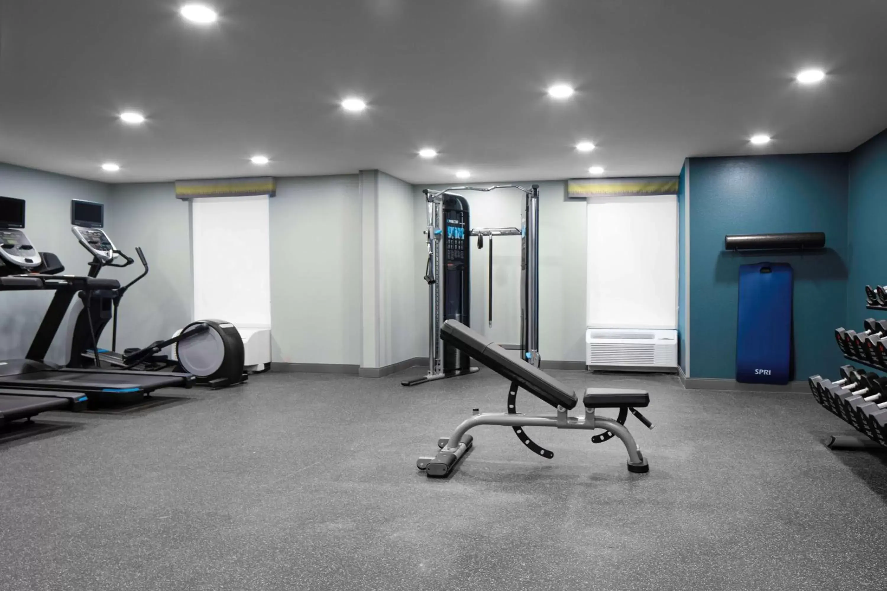 Fitness centre/facilities in Hampton Inn by Hilton Concord/Bow Fitness centre/facilities in Hampton Inn by Hilton Concord/Bow