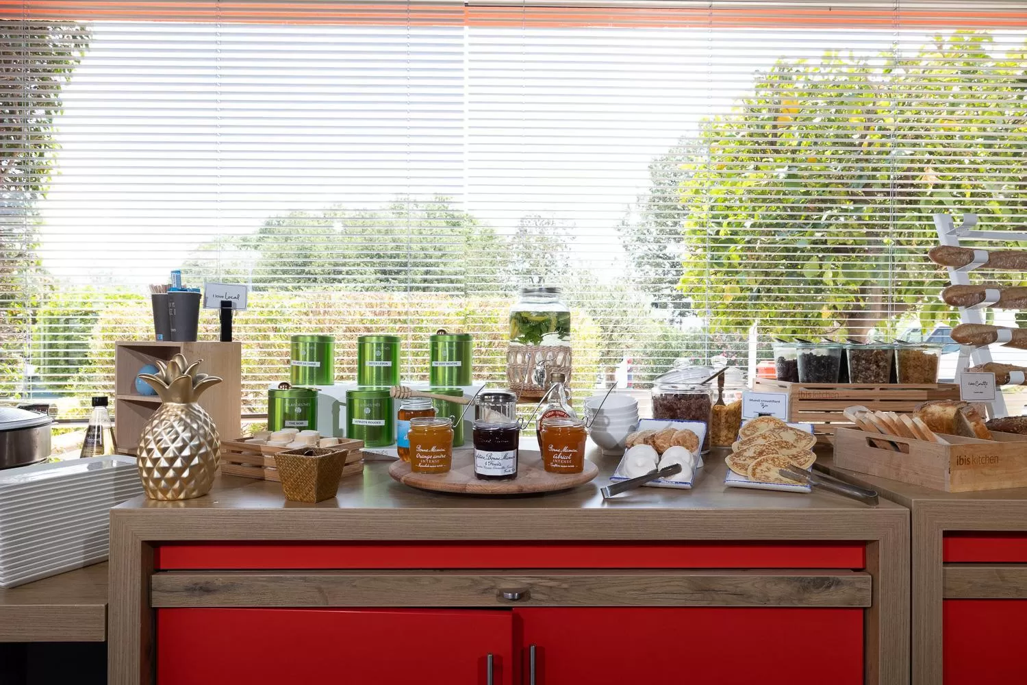 Buffet breakfast in ibis Perpignan Sud Saint Charles