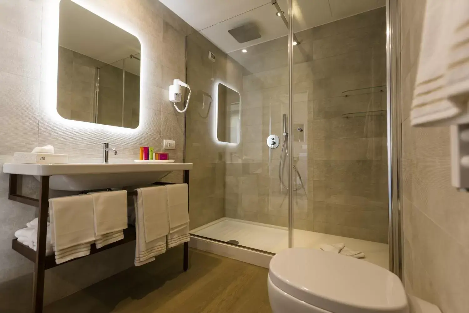 Deluxe Double Room with Terrace in Calaponte Hotel Deluxe Double Room with Terrace in Calaponte Hotel